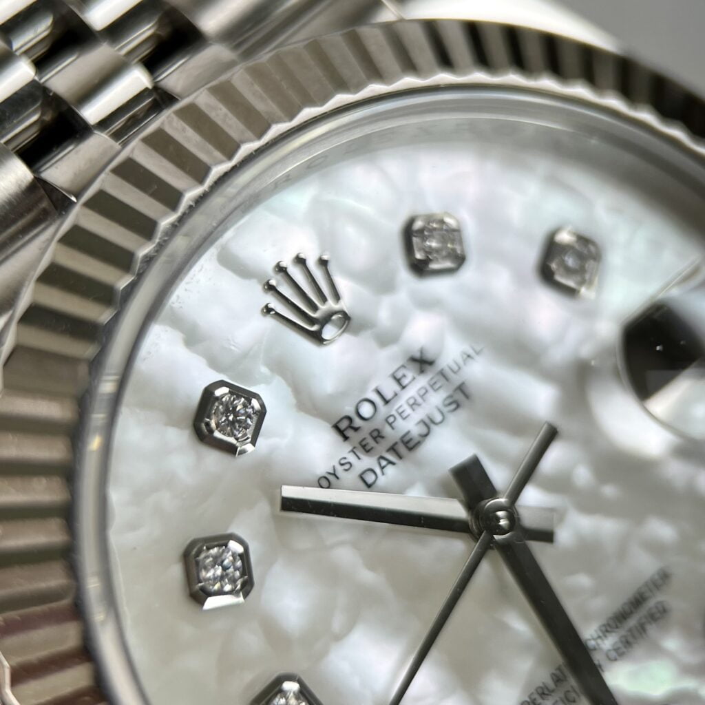 Rolex Replica Watch DateJust Dial Mother Of Pearl Moissanite Diamonds 41mm