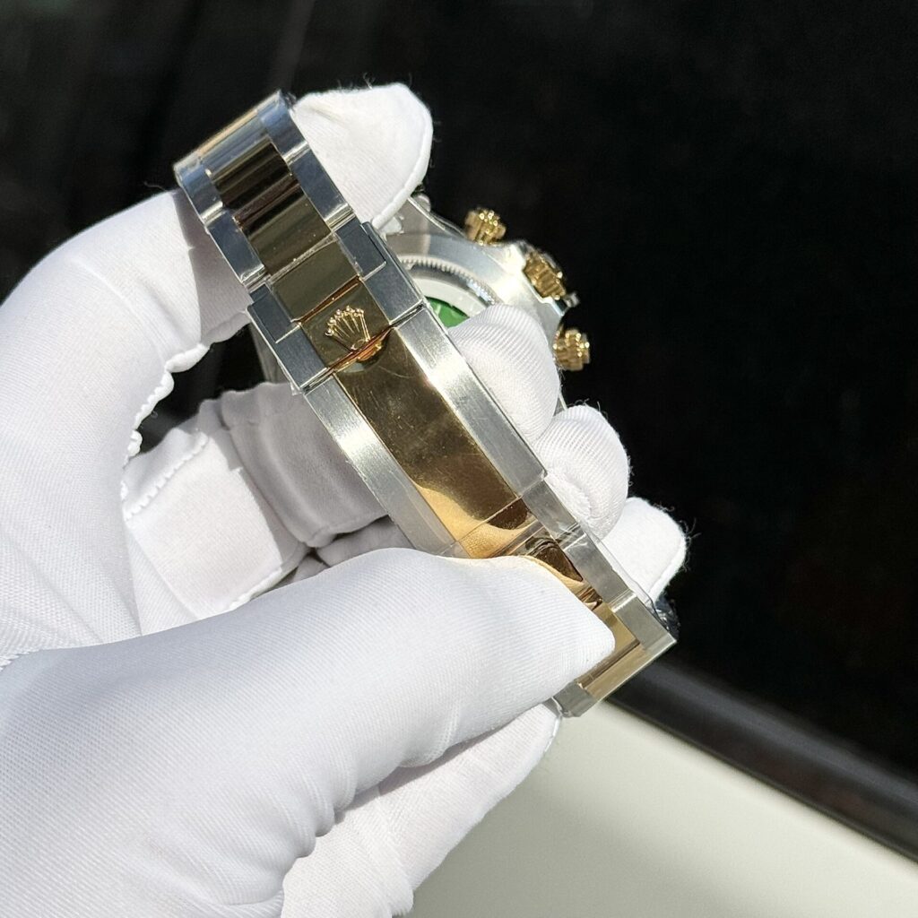Rolex Cosmograph Daytona Replica Watch Mother Of Pearl   Moissanite Diamonds Dial 40mm