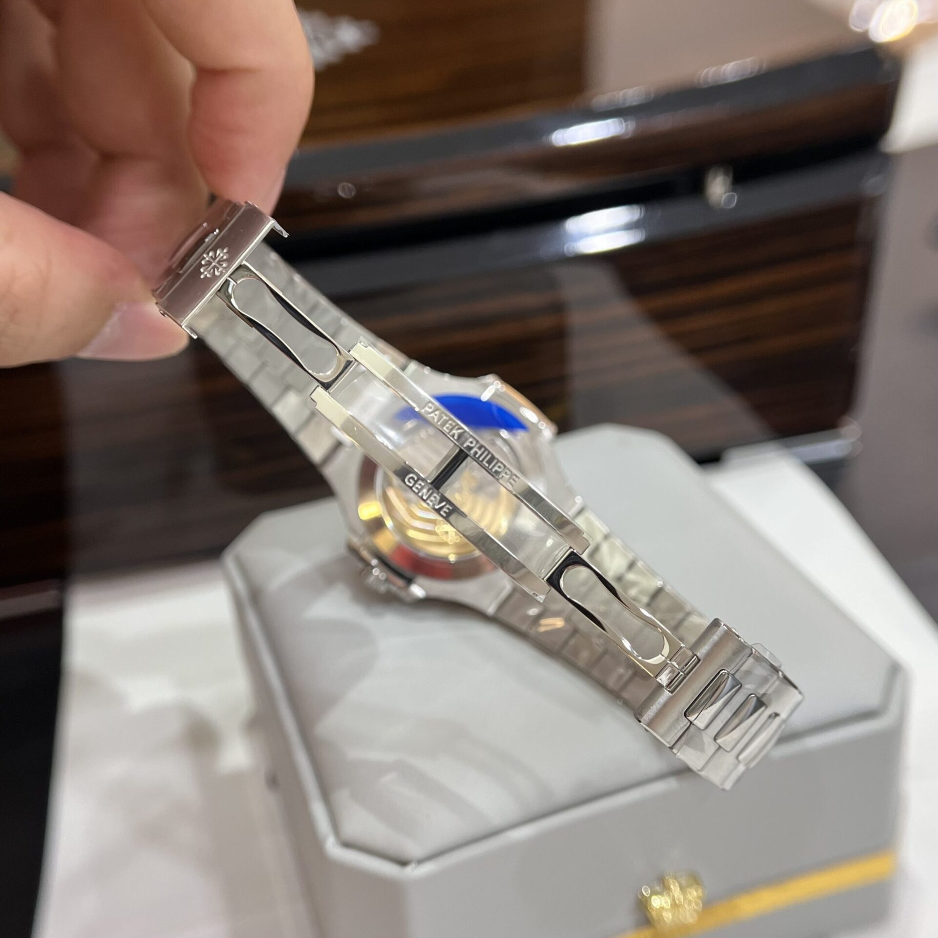 Patek Philippe Replica Watches Nautilus 5726G Blue Dial GR Factory 40.5mm