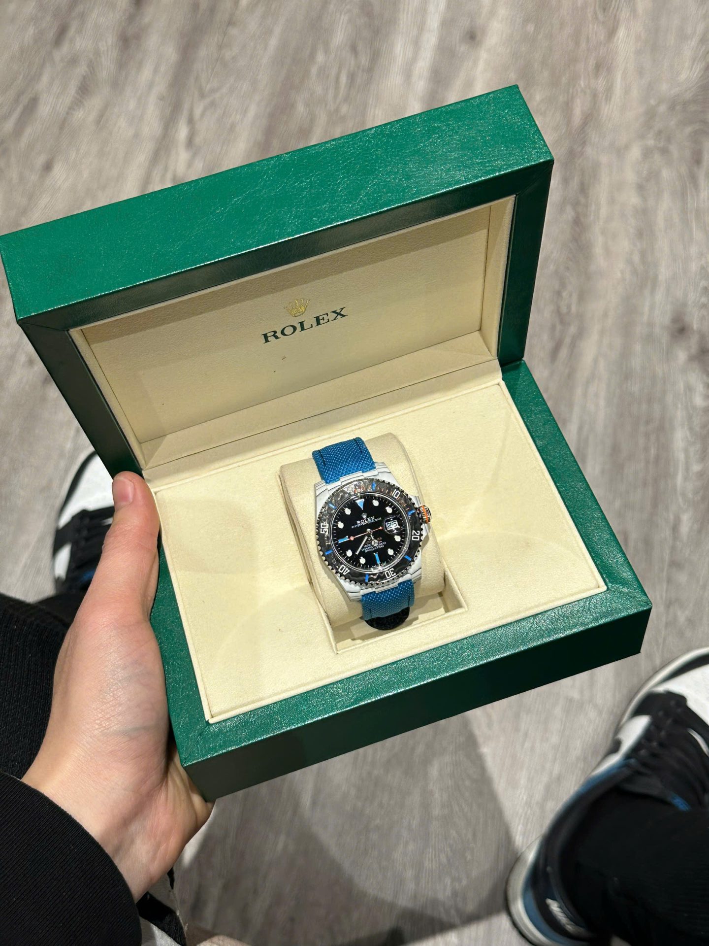 Rolex Submariner DIW Carbon Best Replica Watch Black Dial 40mm