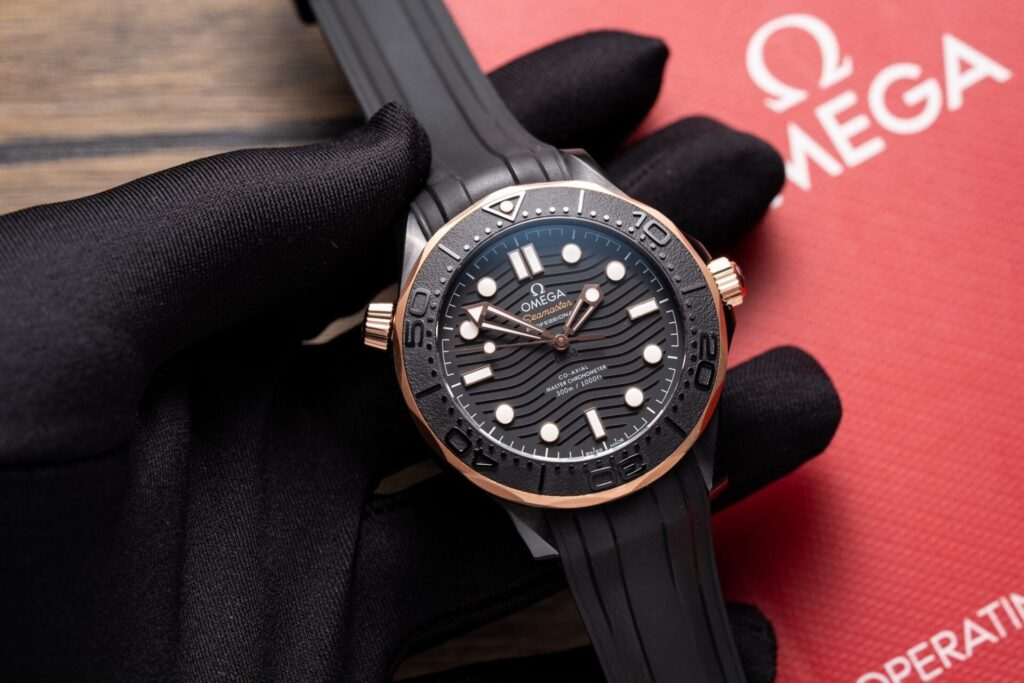 Omega Replica Watch Seamaster Black Dial Rubber Strap VS Factory 42mm
