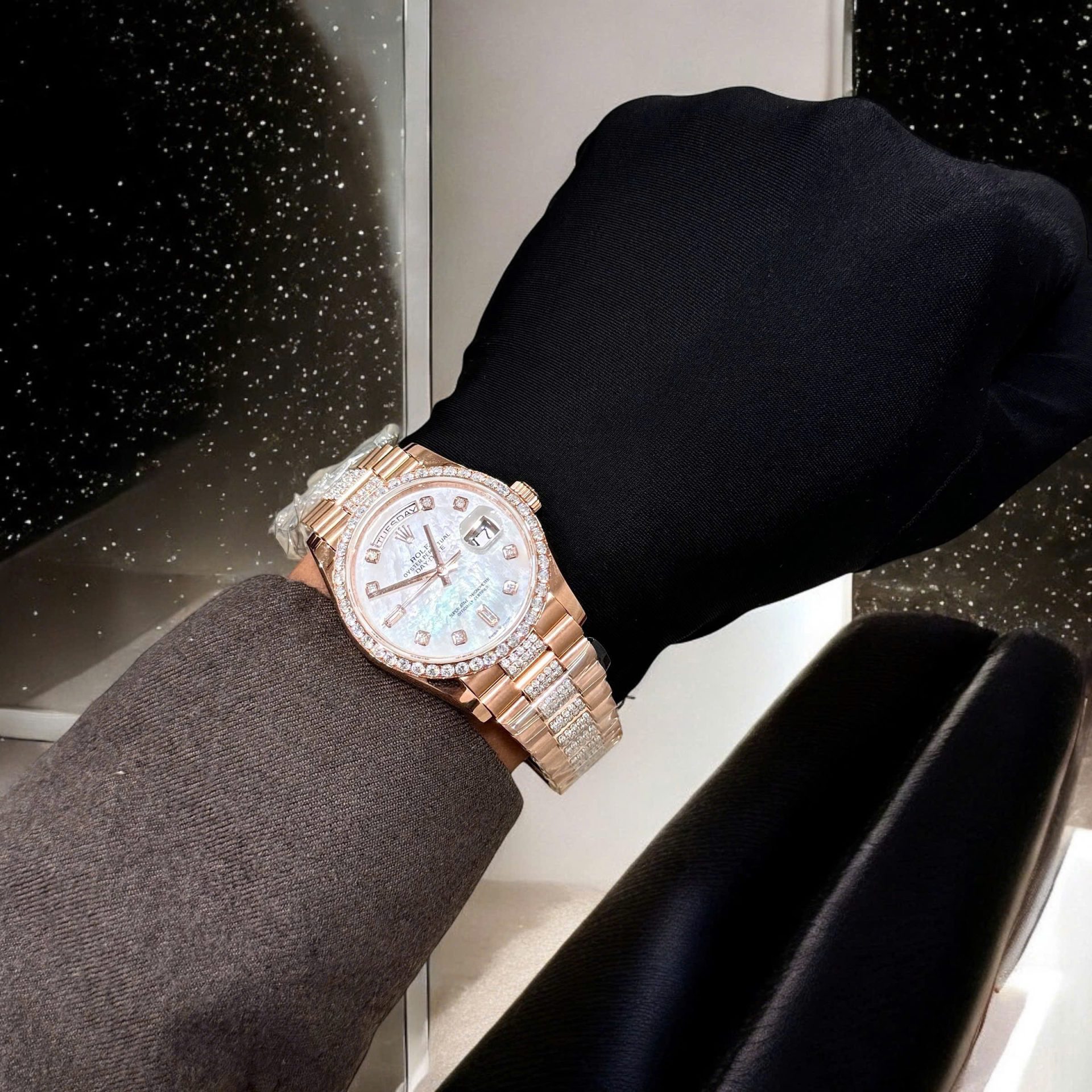 Rolex Day-Date Replica Watch Gold Wrapped Moissanite Diamonds Hong Kong 36mm