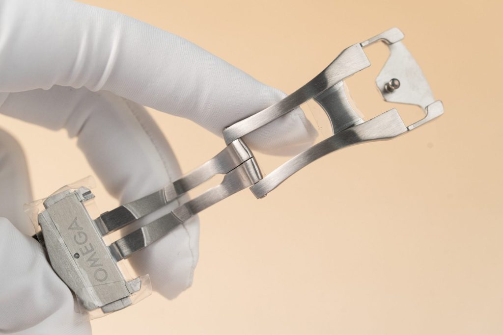 Omega Replica Watches Planet Ocean 600M Dial Gray VS Factory 43.5mm