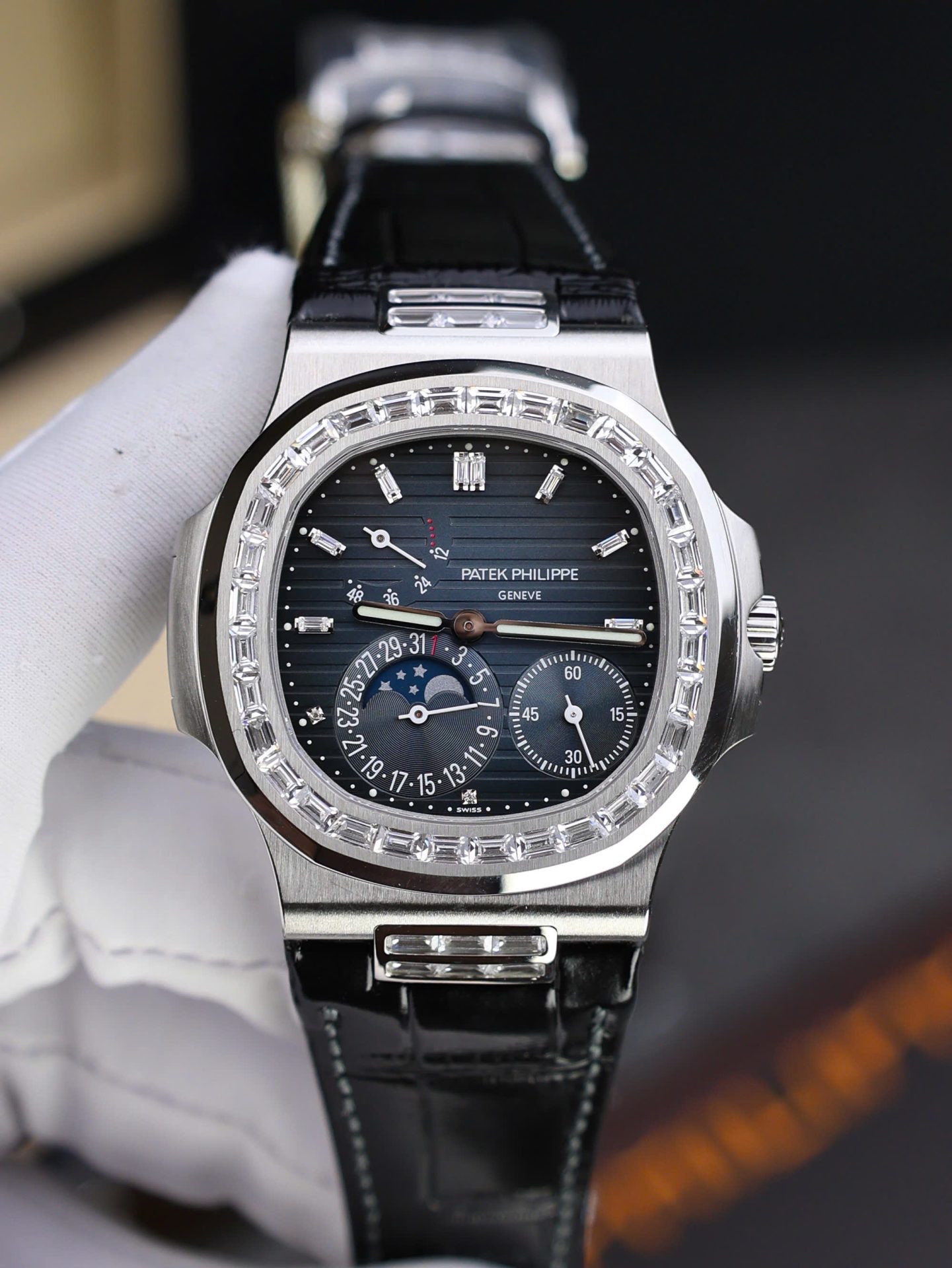 Patek Philippe Nautilus 5724 Blue Dial Replica Watch Full Function PPF Factory 40mm