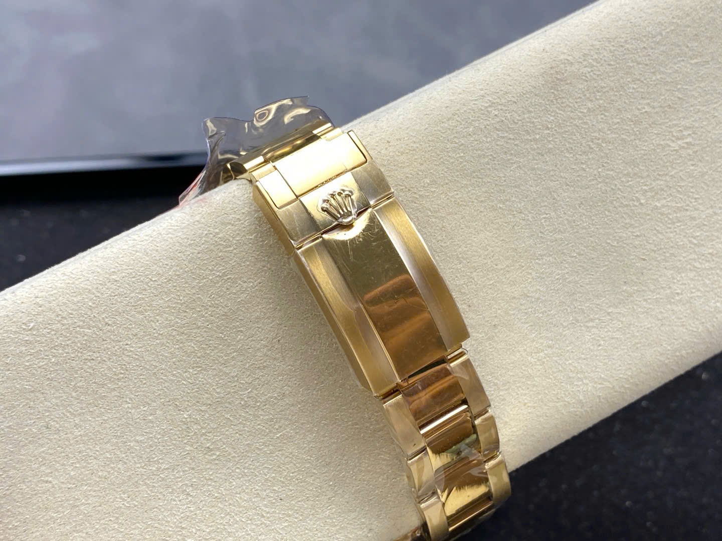 Rolex Cosmograph Daytona Yellow Gold 126508 Loki Replica Watch Weight 180 Grams QF 40mm