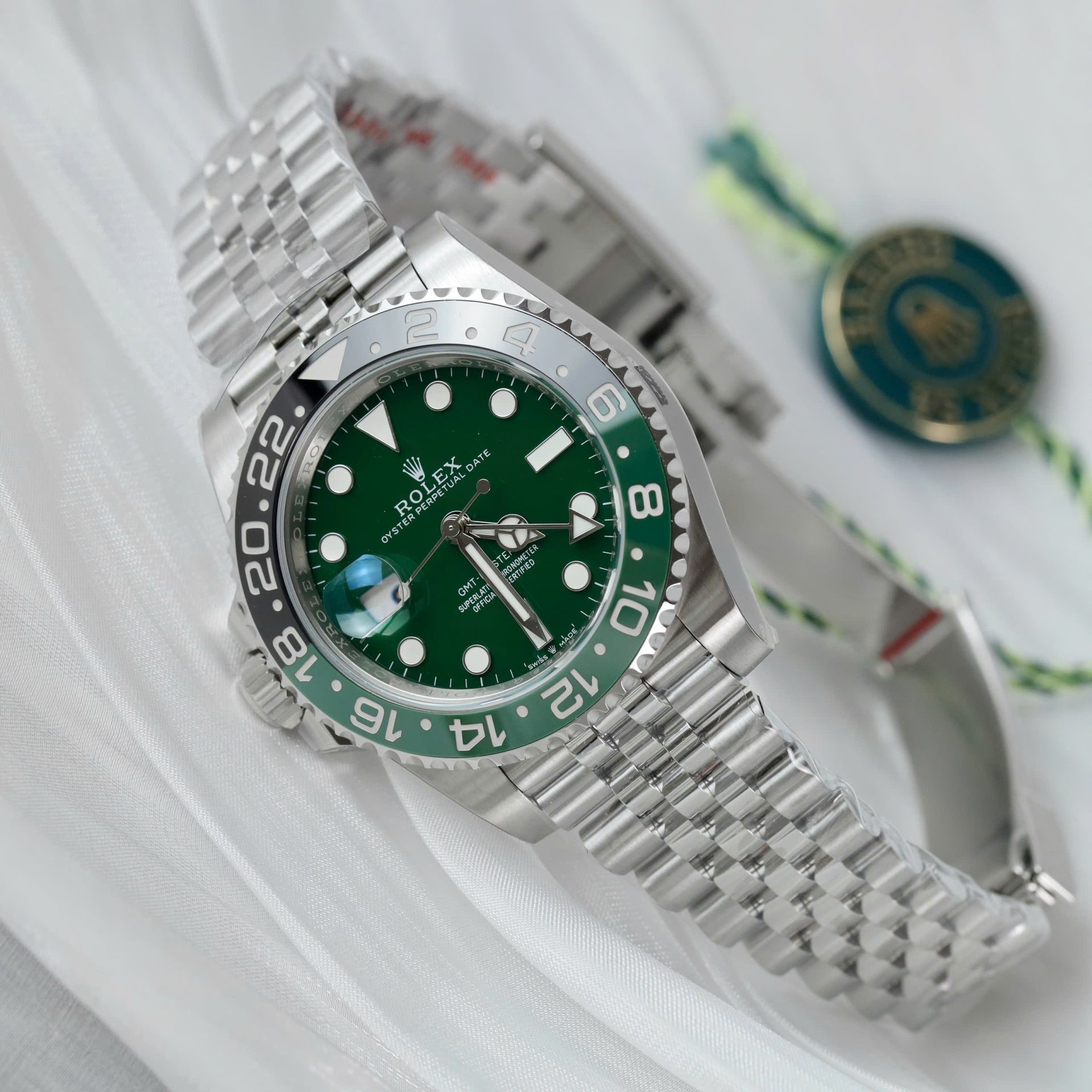 Rolex GMT-Master II 126729VTNR Copies Watch Green Dial Jubilee Strap 40mm