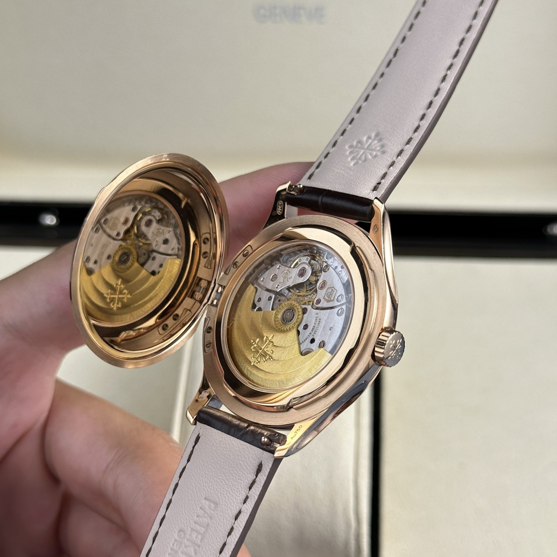 Patek Philippe Replica Watches Calatrava 5227R Leather Strap 3K Factory 39mm