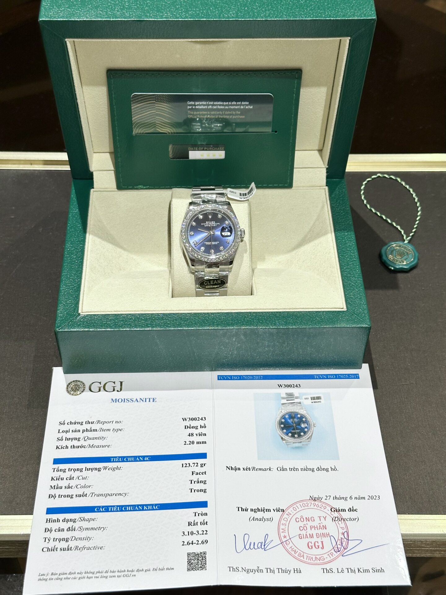 Rolex DateJust Replica Watch With Moissanite Diamond Blue Dial Clean 41mm