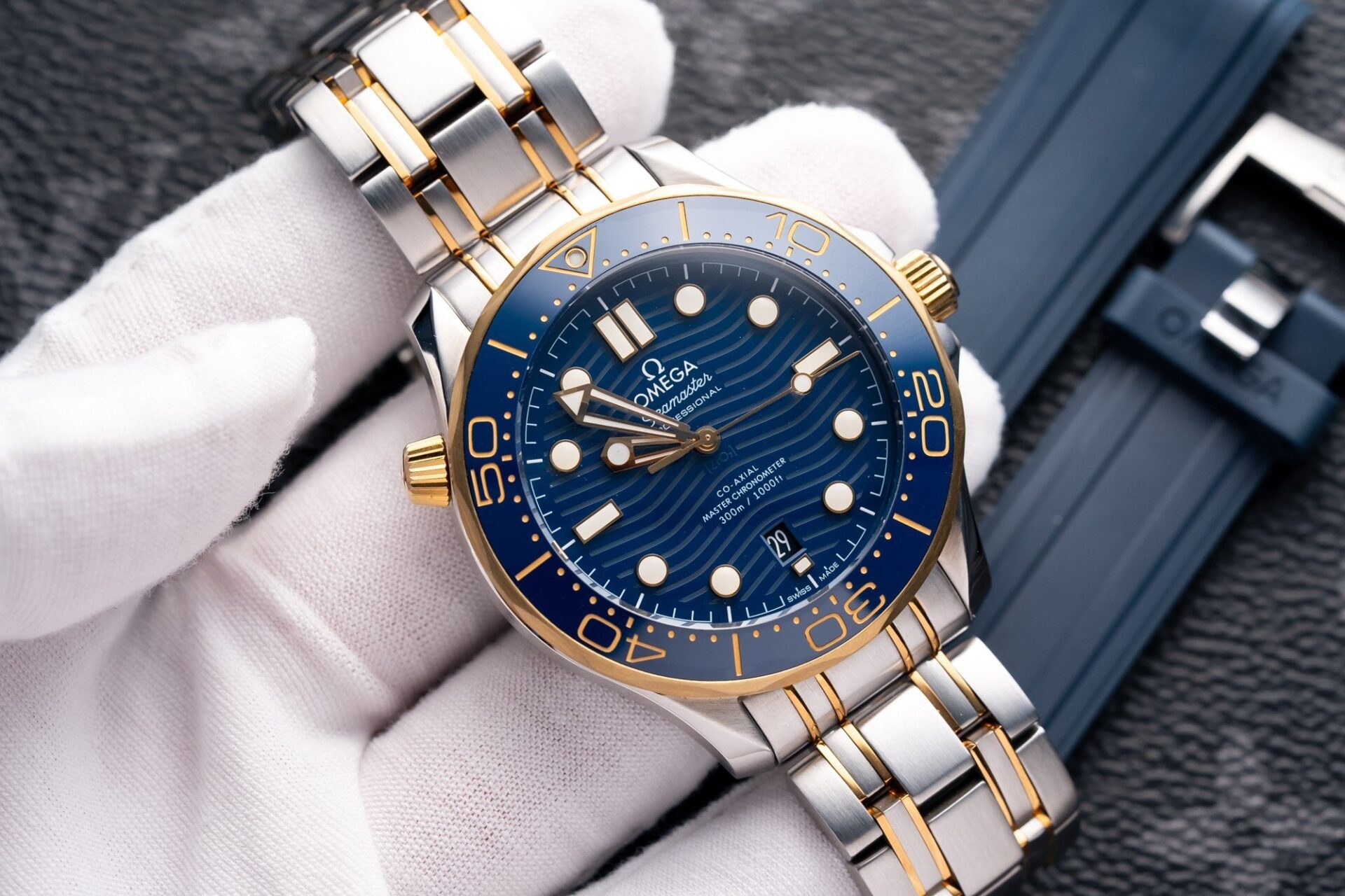 Omega Seamaster DemiGod Replica 1:1 Watch Blue Dial 42mm