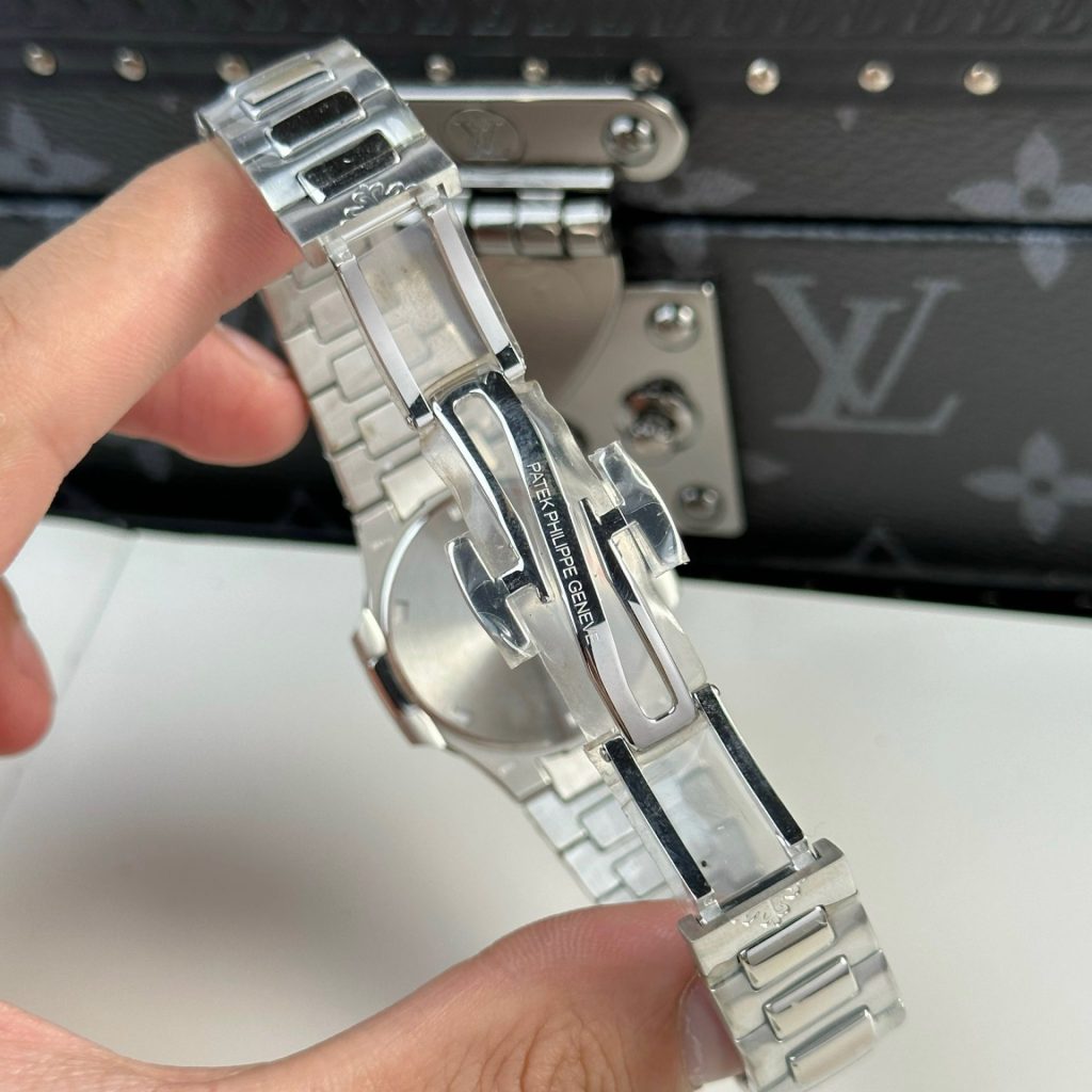 Patek Philippe Clone Watch Nautilus 7010 Womens White Dial 32mm