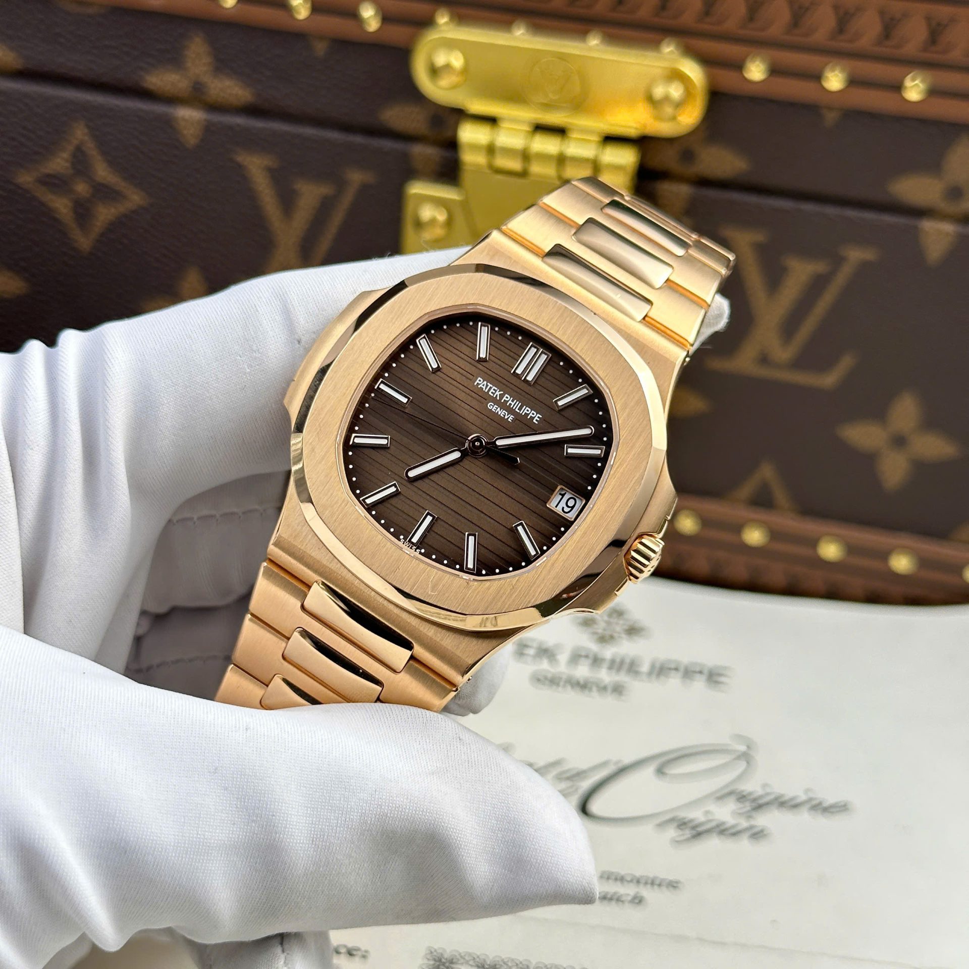 Patek Philippe Nautilus 5711 Refined Max Option 18K Gold Wrapped Chocolate Dial 40mm