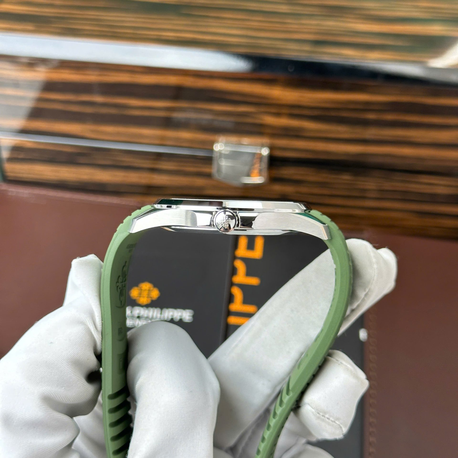 Patek Philippe Aquanaut 5168G Best Replica Watch Custom Like Auth 42.2mm