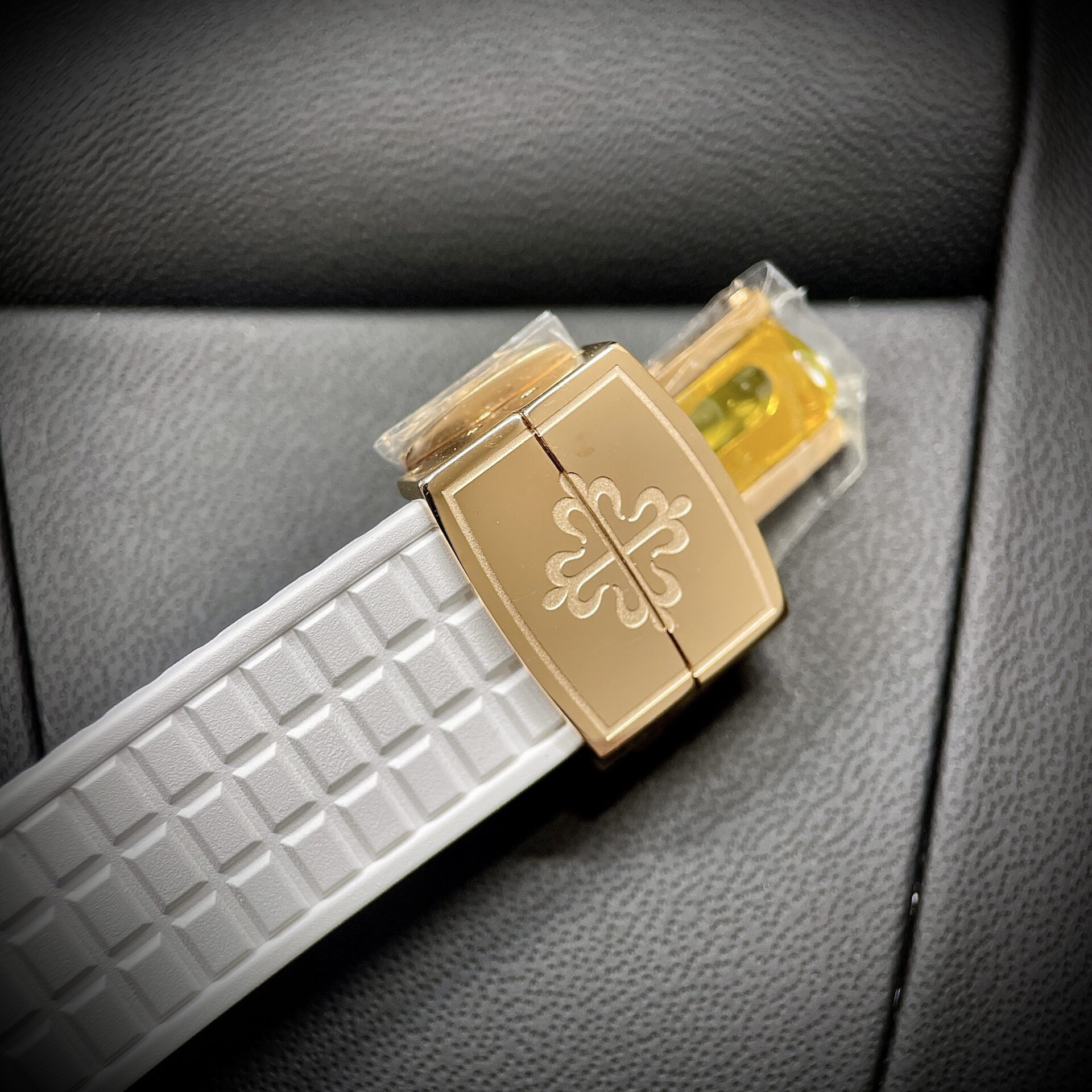 Patek Philippe Aquanaut 5072R Replica Watch White Rubber Strap PPF 35.6mm