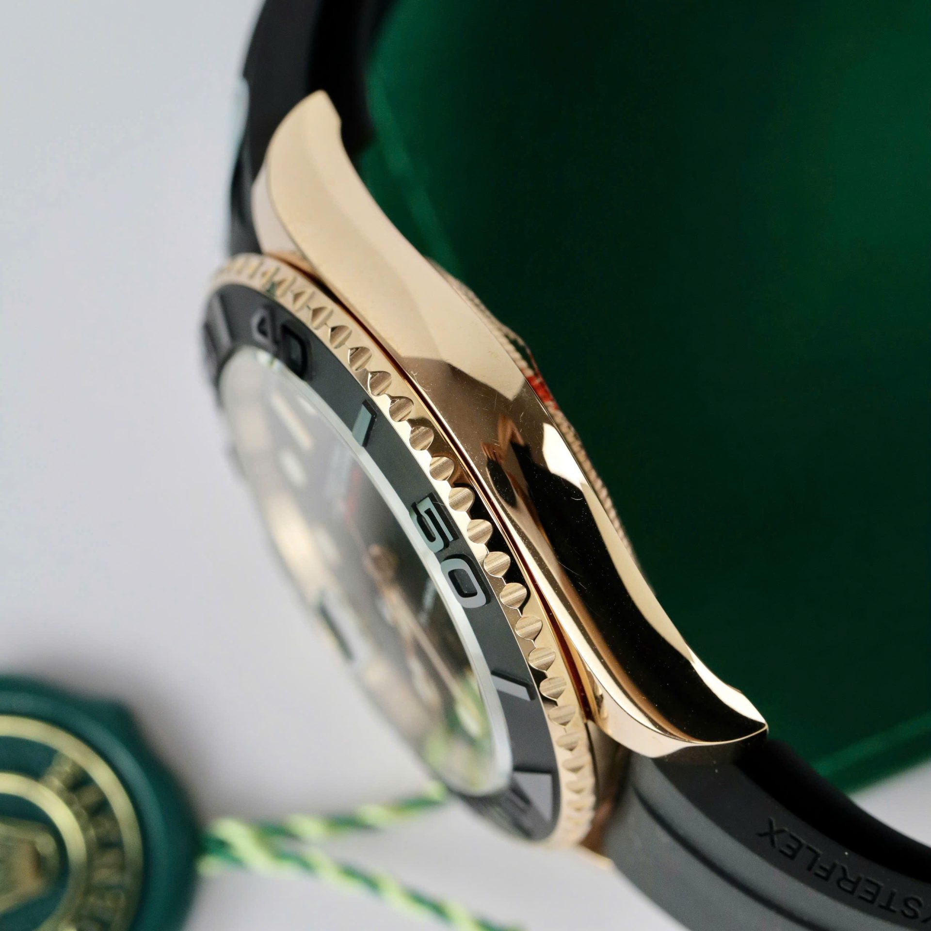 Rolex Yacht-Master 18K Rose Gold Case Replica Watch Black Dial 40mm