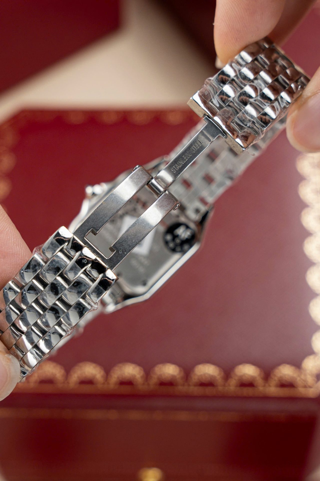 Cartier Clone Watch Panthere WGPN0007 Women White Dial 27x37mm