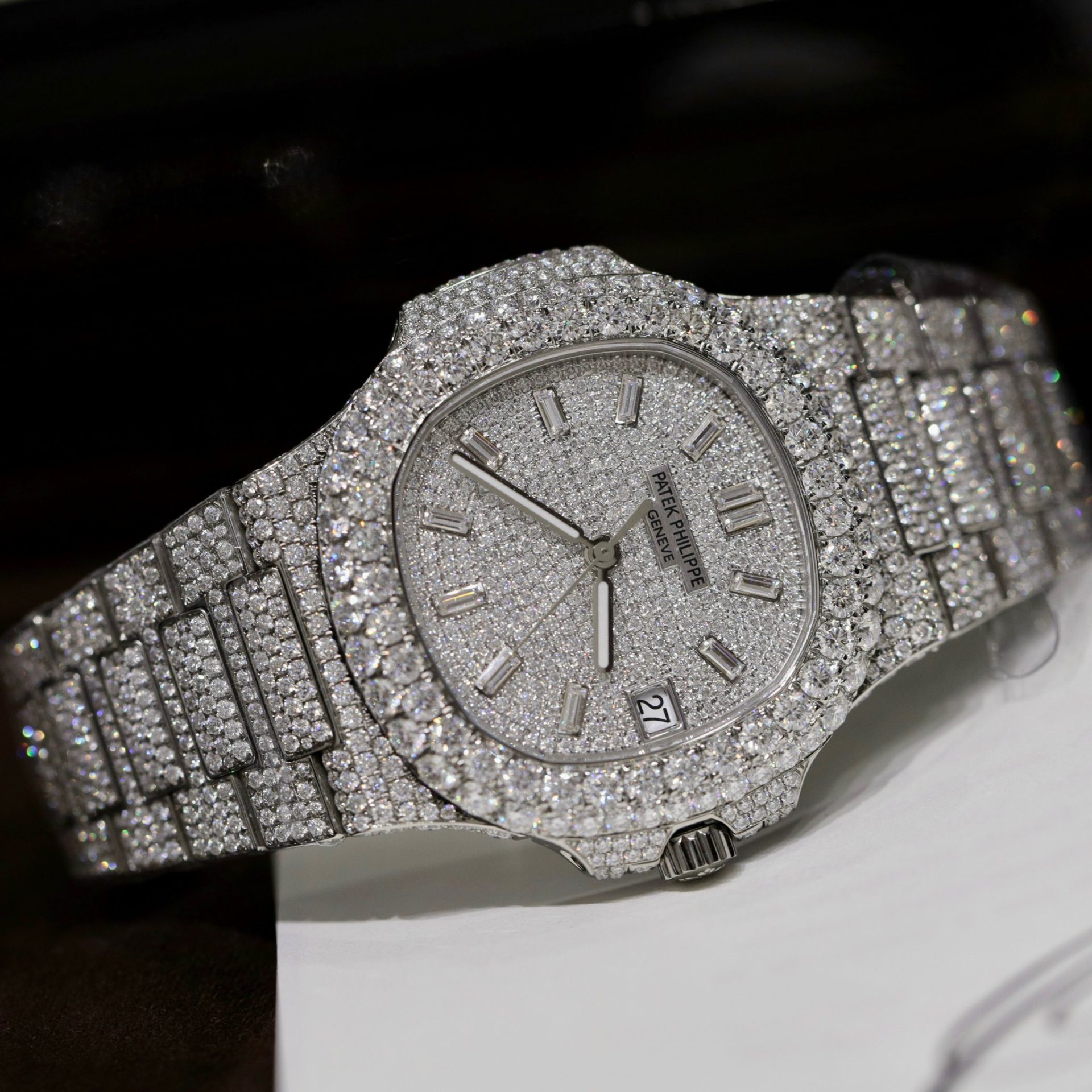 Patek Philippe Best Replica Watch Nautilus 5719 Custom Full Moissanite Diamonds 40mm