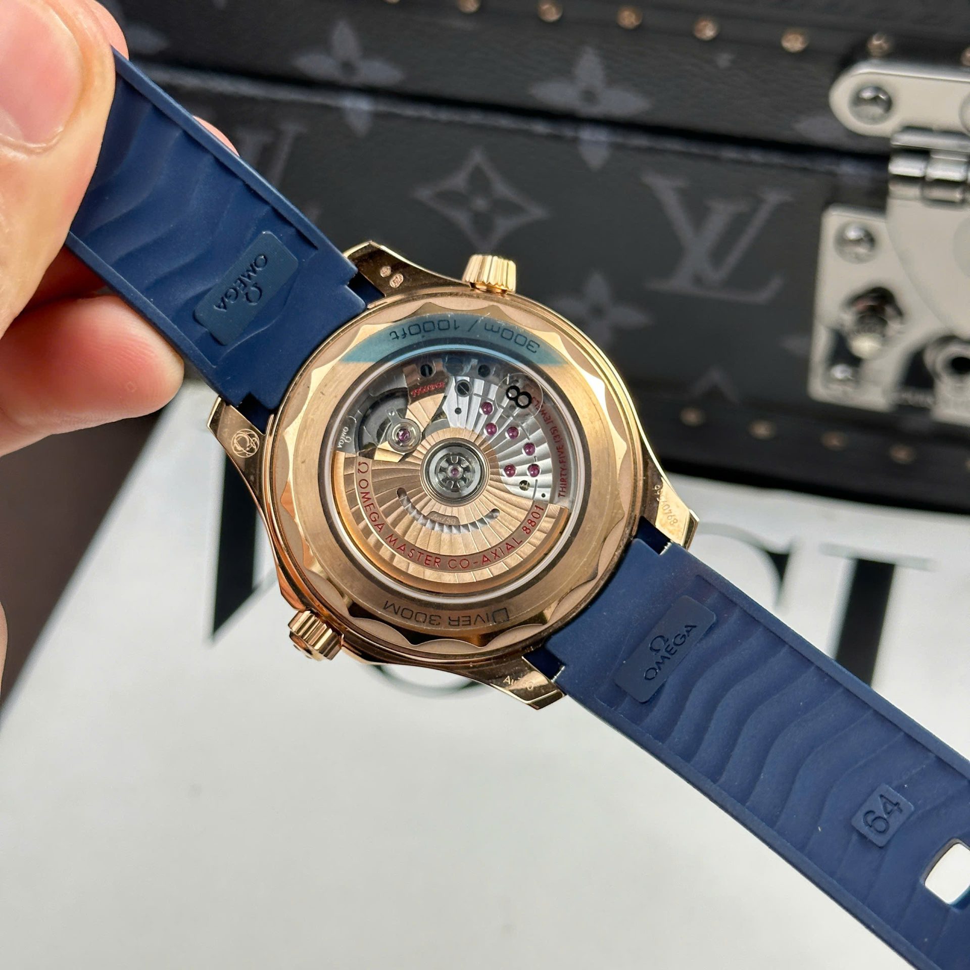 Omega Seamaster Diver 300M Replica Watch Blue Dial Rubber Strap VSF 42mm