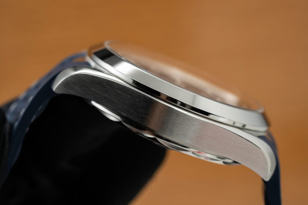 Omega Best Replica Watch Seamaster Aqua Terra Blue Dial Rubber Strap 43mm