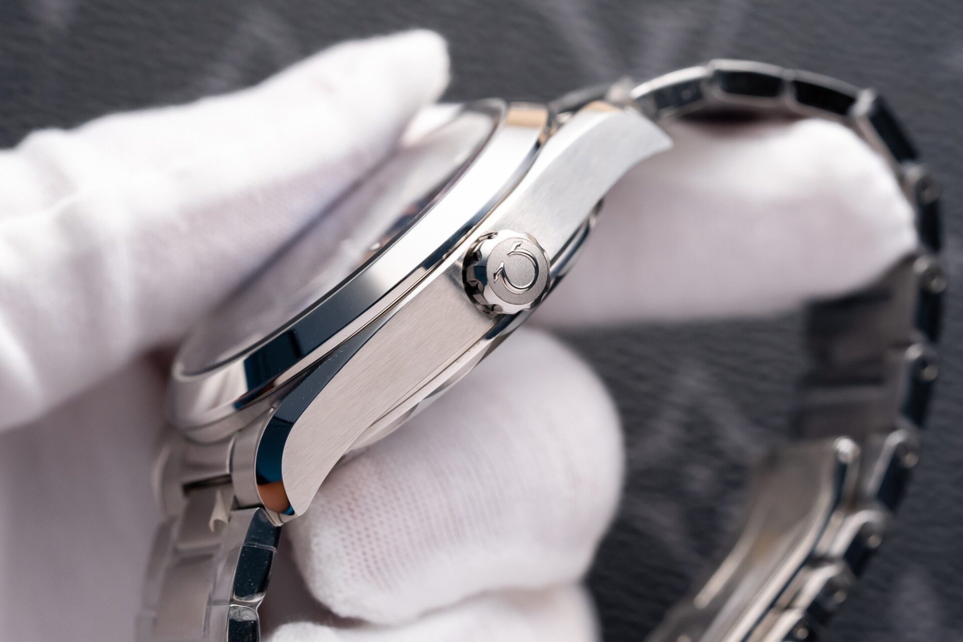 Omega Seamaster Aqua-Terra Blue Dial Replica Watch VS Factory 43mm