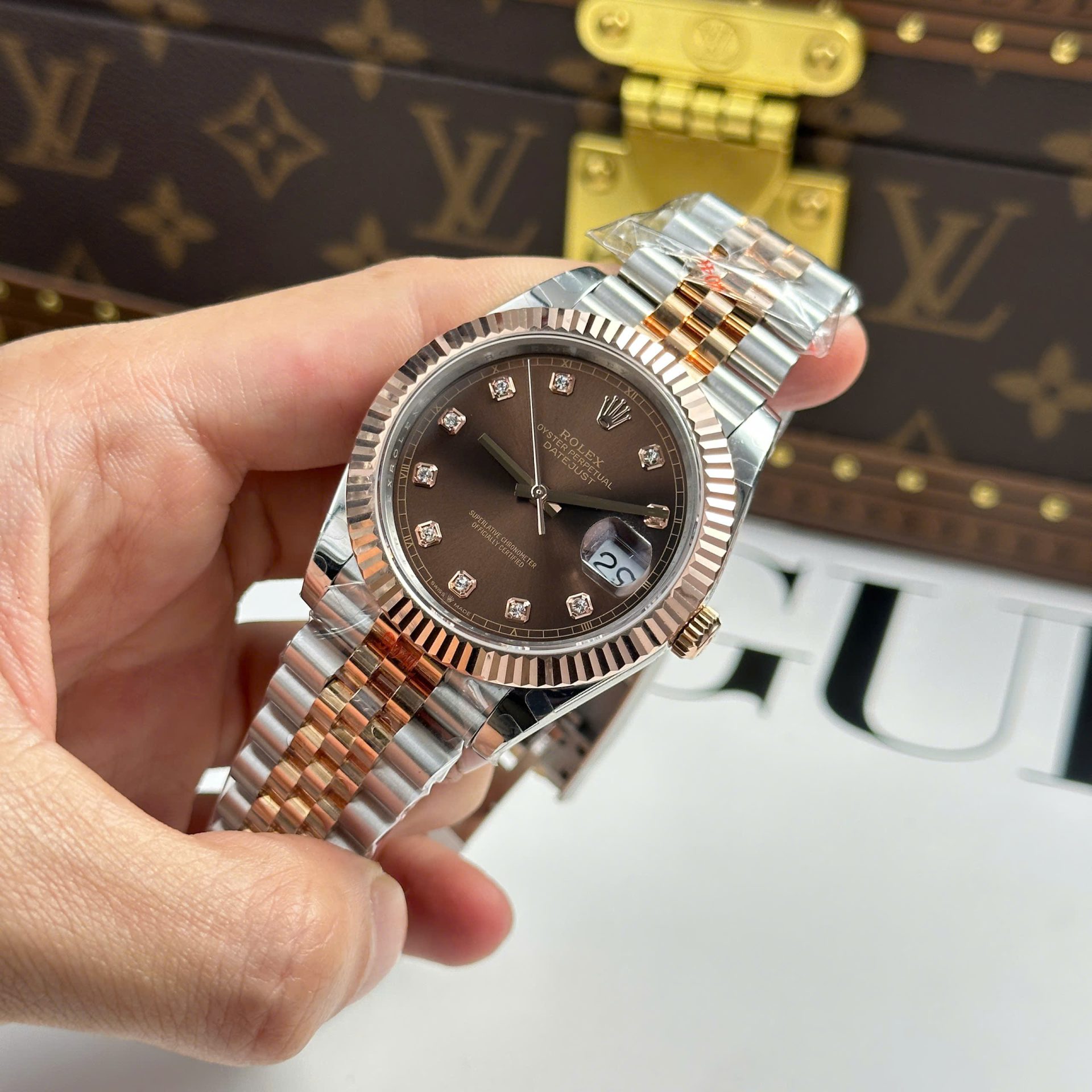 Rolex Replica Watch DateJust Chocolate Dial Gold Wrapped GM Factory 41mm