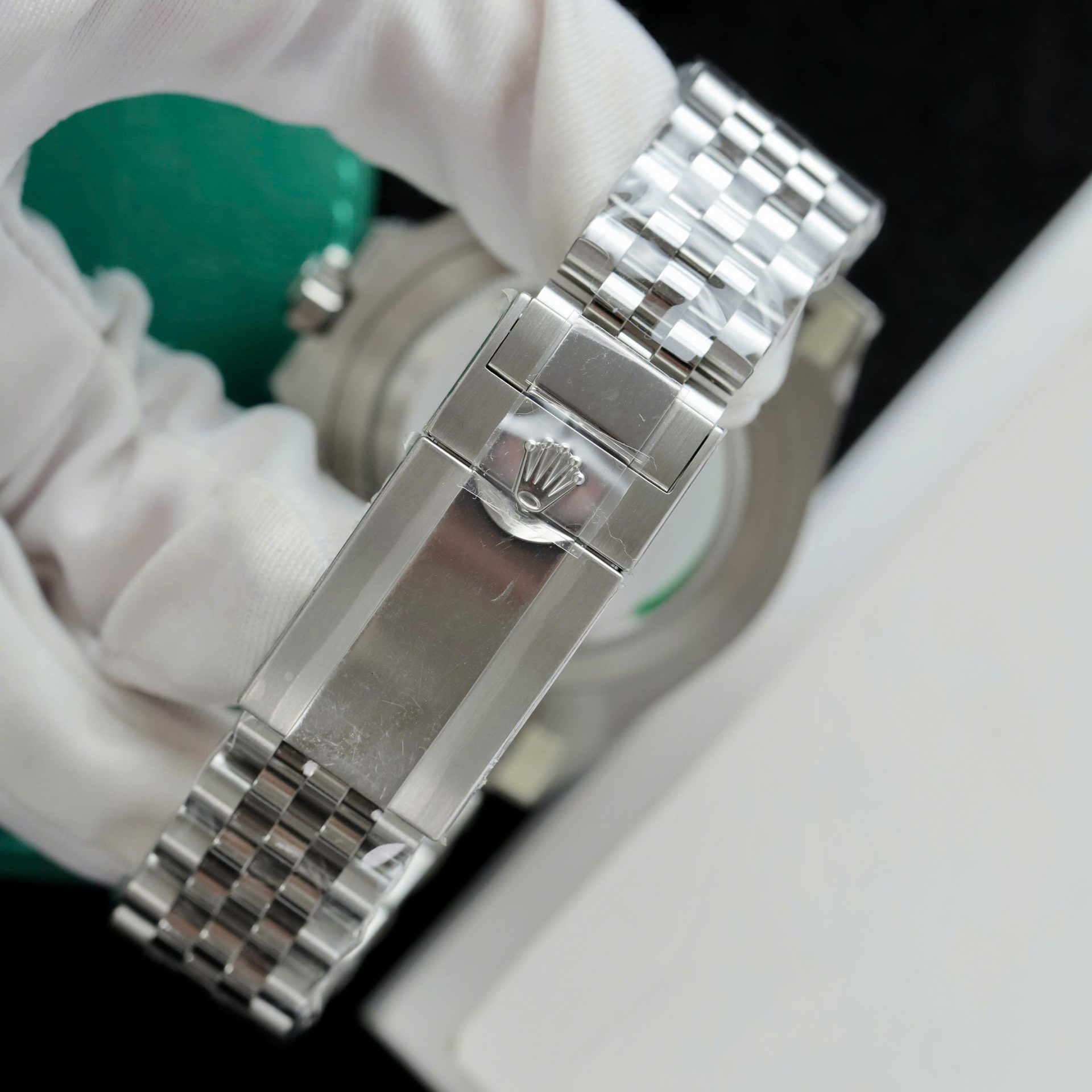 Rolex GMT-Master II 126729VTNR Copies Watch Green Dial Jubilee Strap 40mm