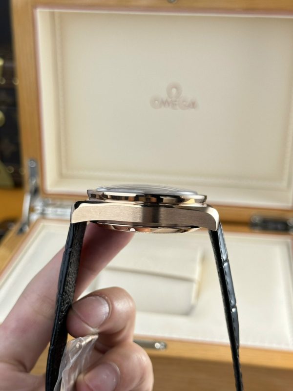 Omega SpeedMaster MoonWatch Replica Watch Black Dial RM Factory 44mm