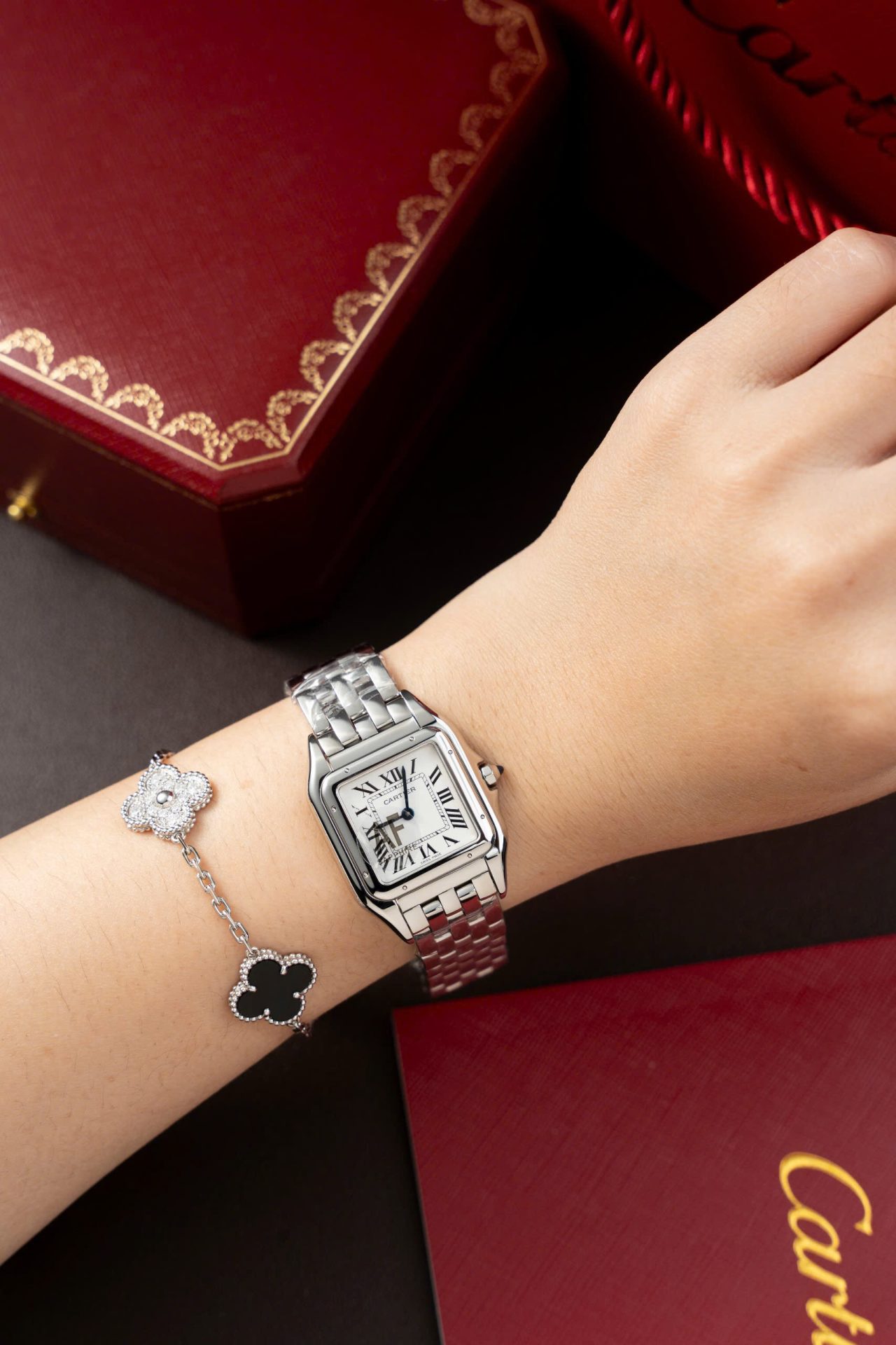 Cartier Clone Watch Panthere WGPN0007 Women White Dial 27x37mm