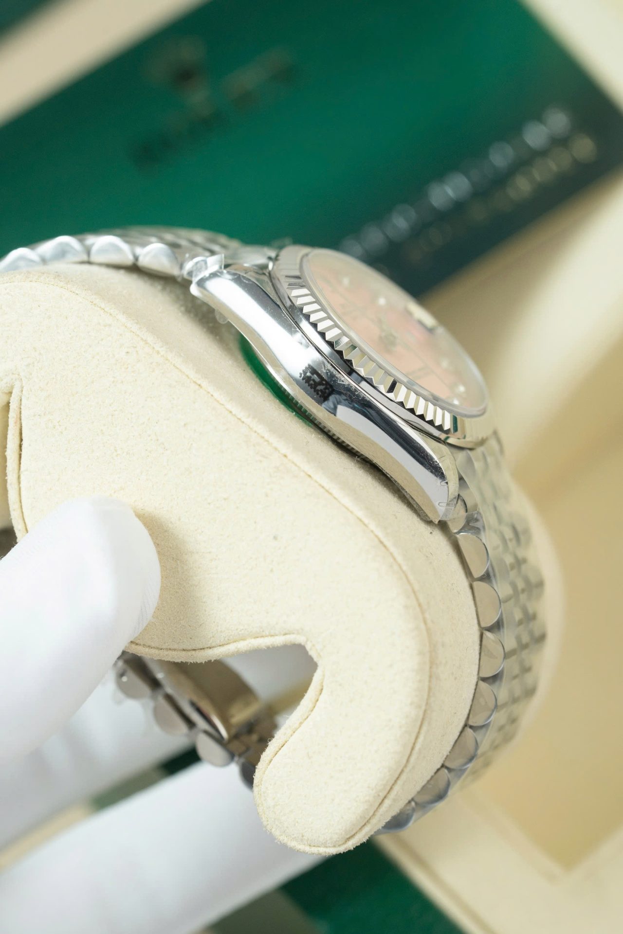 Rolex DateJust Lady Replica Watch Pink Dial Jubilee Strap 31mm