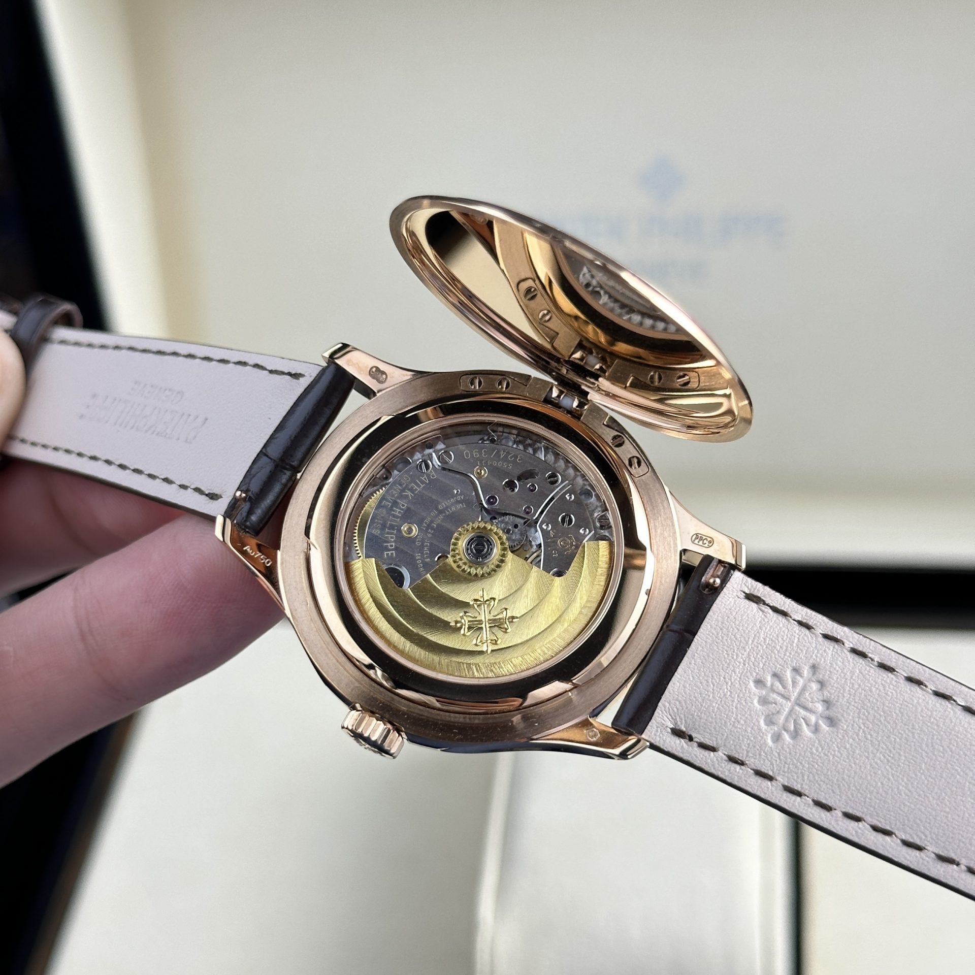 Patek Philippe Replica Watches Calatrava 5227R Leather Strap 3K Factory 39mm