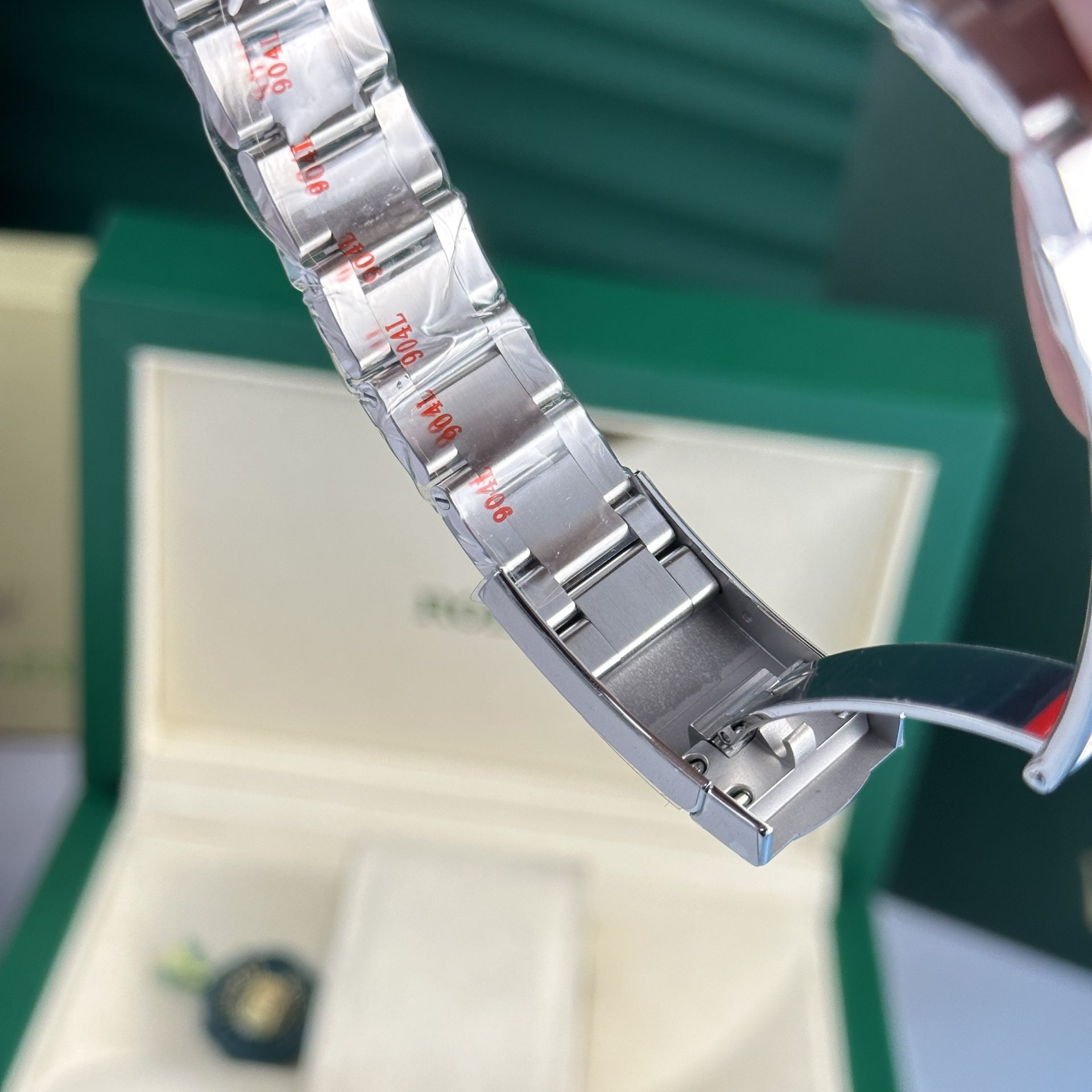 Rolex Replica Watch Oyster Perpetual 126000 Dial Black Clean Factory 36mm