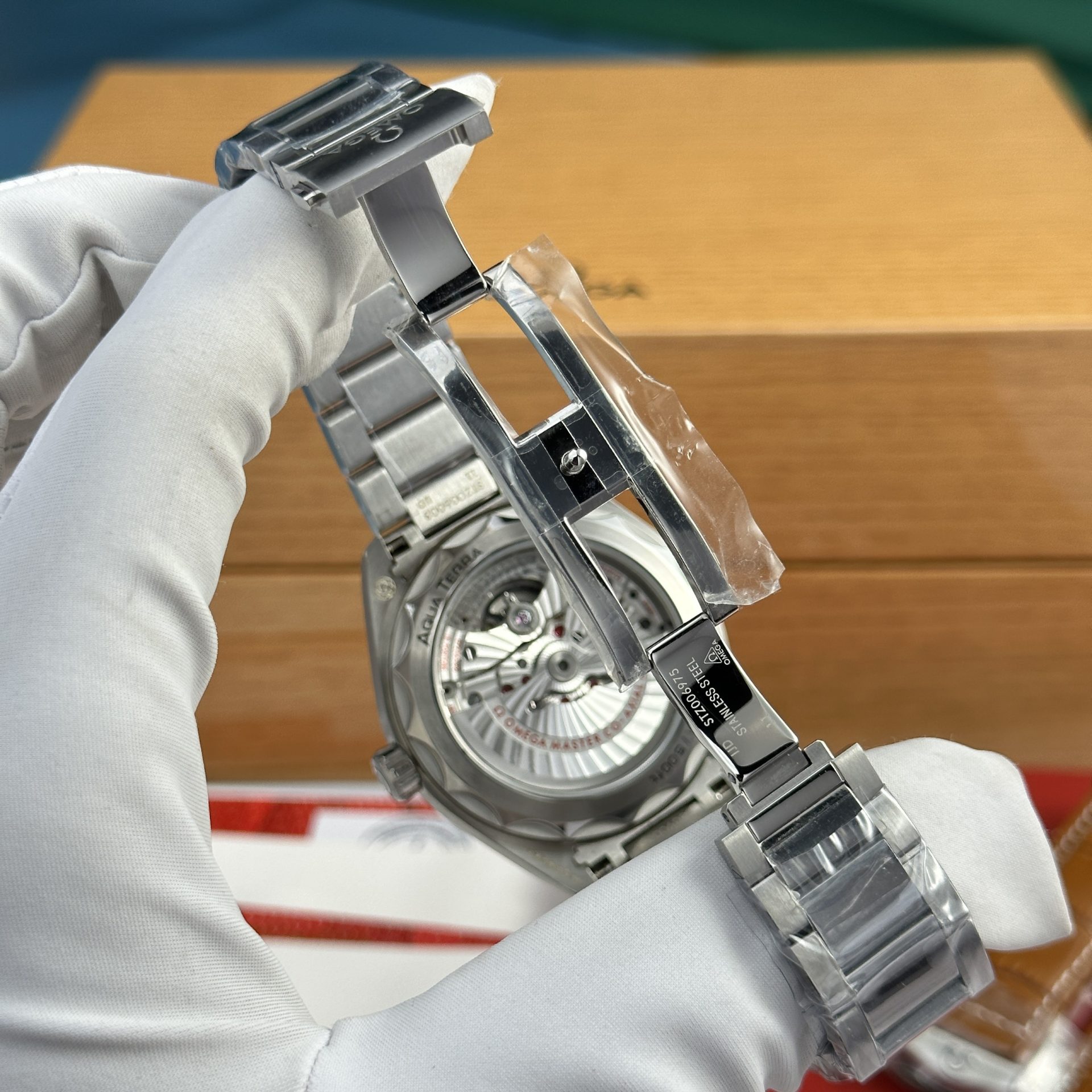 Omega Replica Watches Aqua Terra Worldtimer Metal Wire 43mm