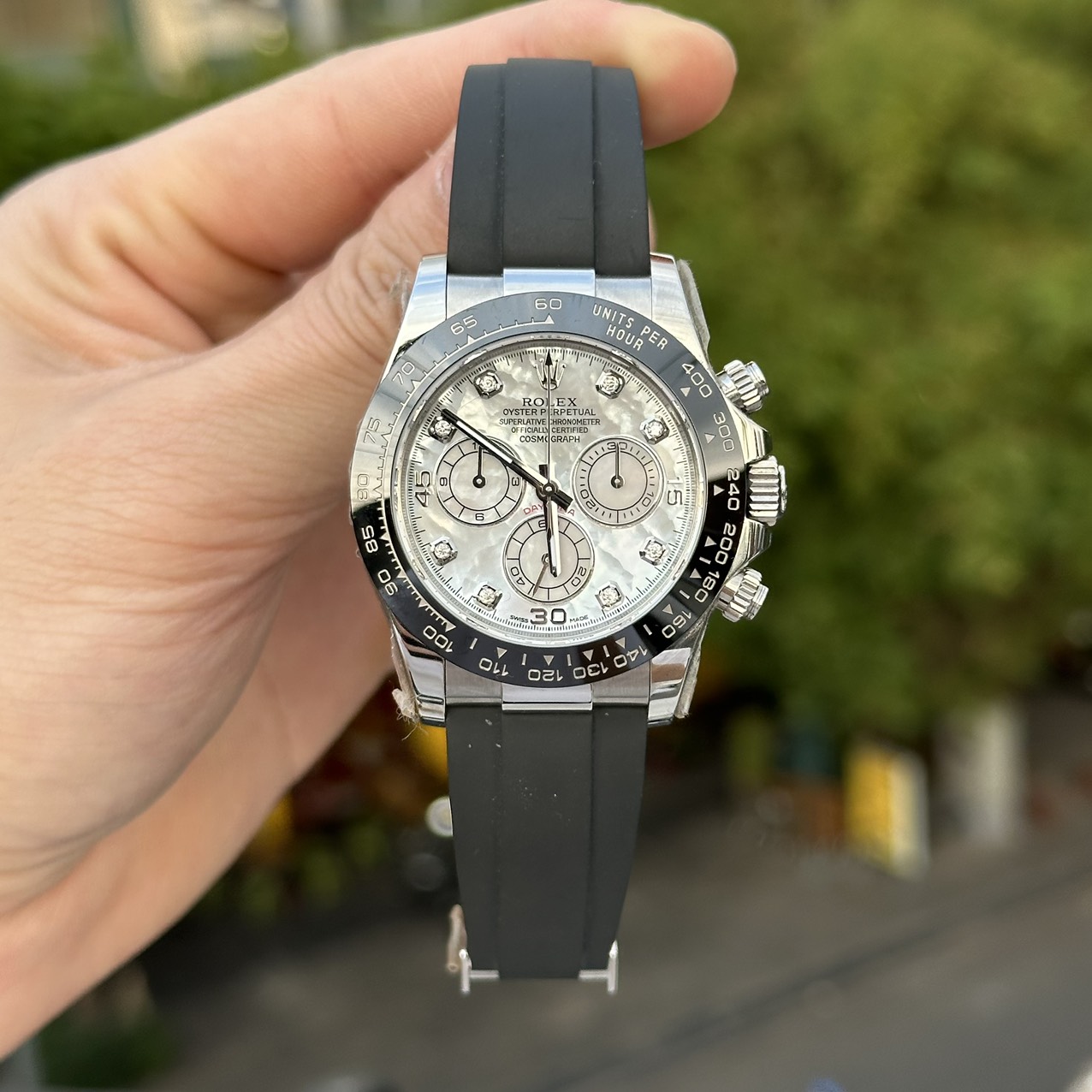 Rolex Best Replica Watch Daytona Mother Of Pearl   Moissanite Diamonds Dial 40mm