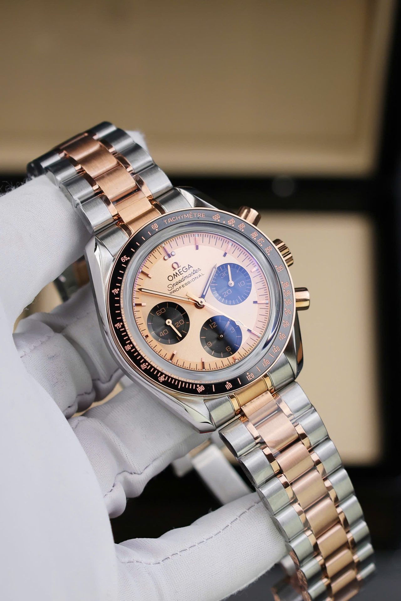 Omega SpeedMaster Fake Watch MoonWatch Demi Rose Gold 42mm