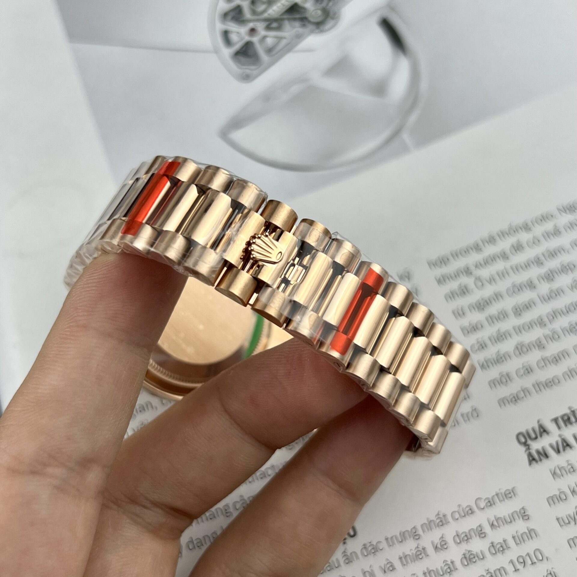 Rolex Clone Watch Day-Date Pink Dial President Strap EW Factory 31mm