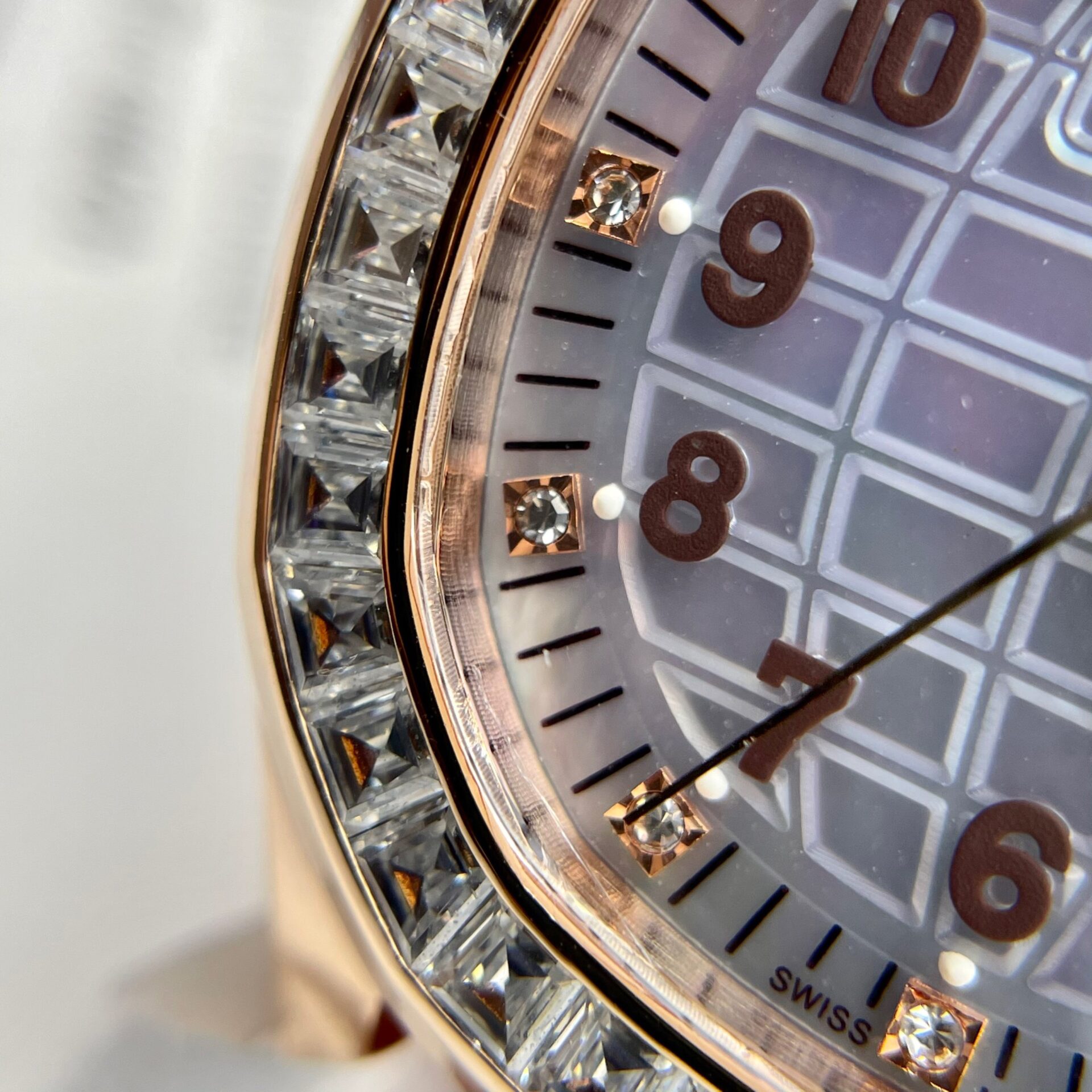 Patek Philippe Replica Watch Aquanaut 5072R Gold Wrapped Moissanite Diamond 35.6mm