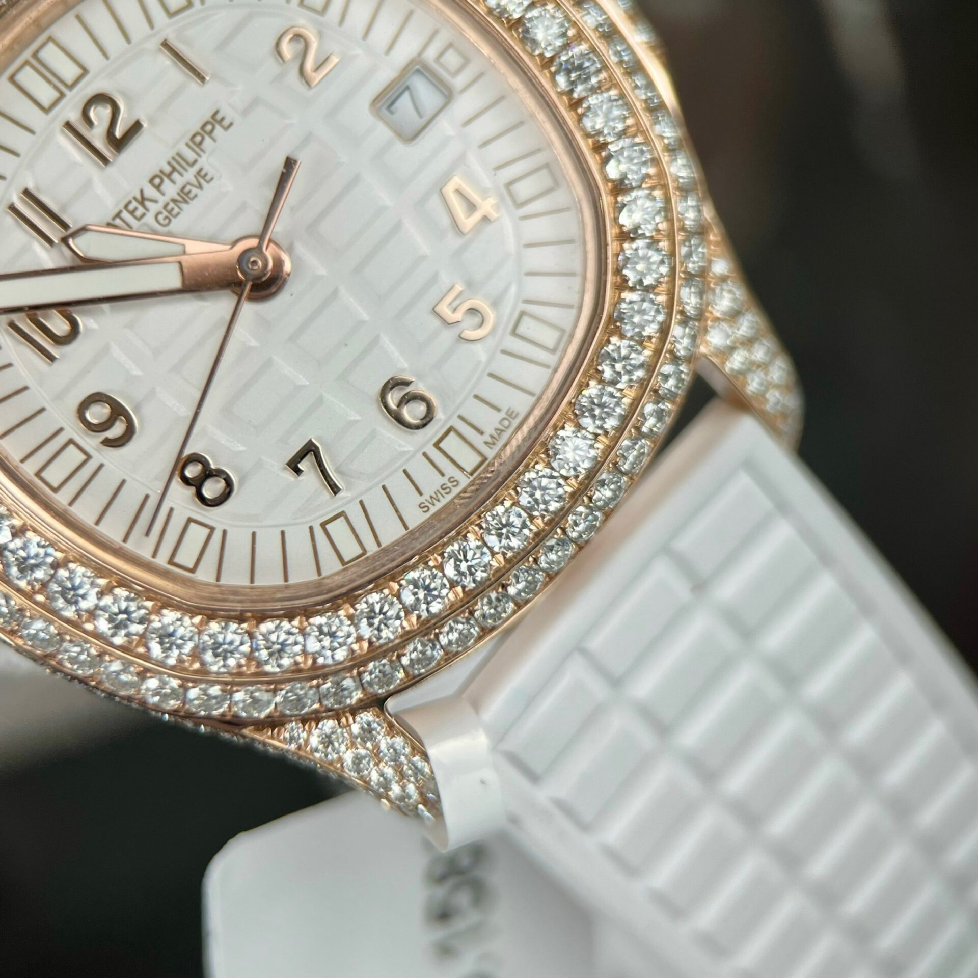 Patek Philippe Aquanaut 5069R With Moissanite Replica Watch PPF 35.2mm