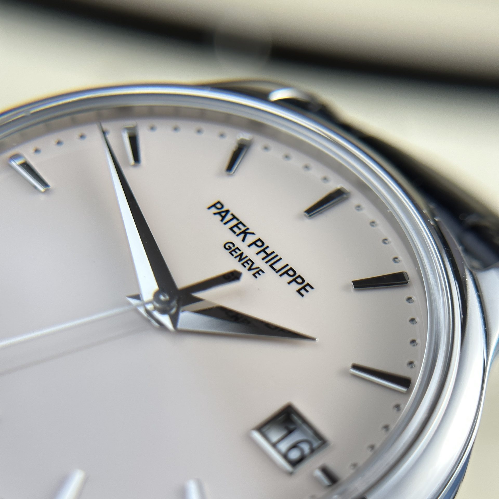 Patek Philippe Replica Watch Calatrava 5227G Mechanical Ivory Dial 3K Factory 39mm