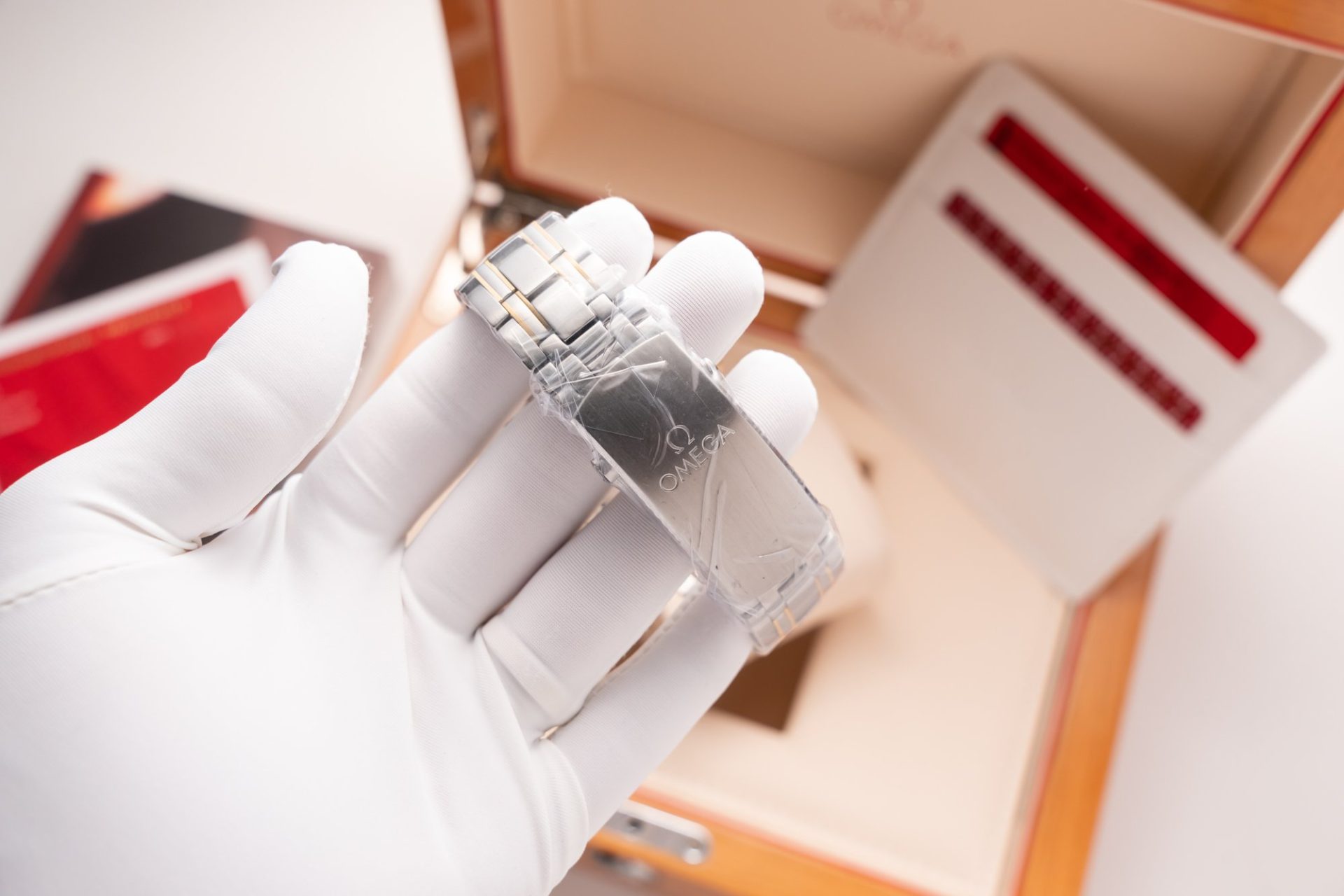 Omega Replica Watch Seamaster Demi Gold Black Dial VS Factory Demi Gold 42mm