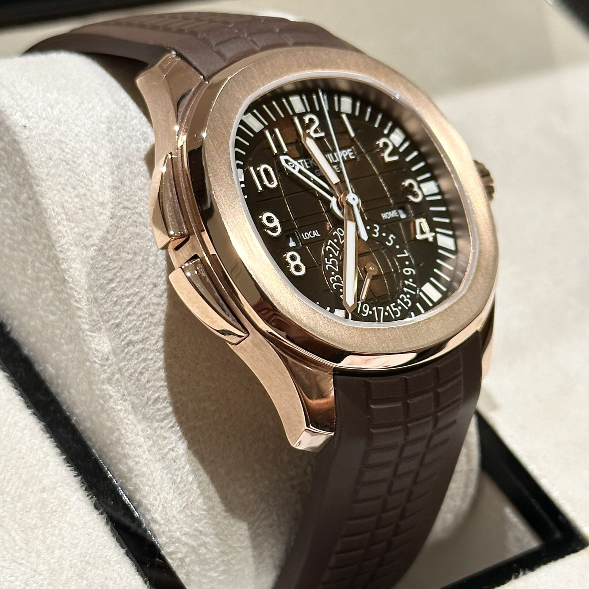 Patek Philippe Aquanaut 5164R Genuine Replica Watch Gold Wrapped ZF 40.8mm