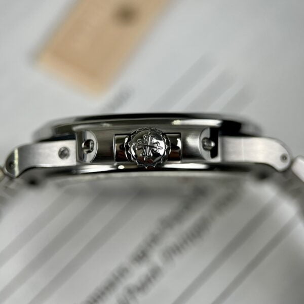 Patek Philippe Replica Watch Nautilus 5712 Tiffany   Co Metal Wire 40mm