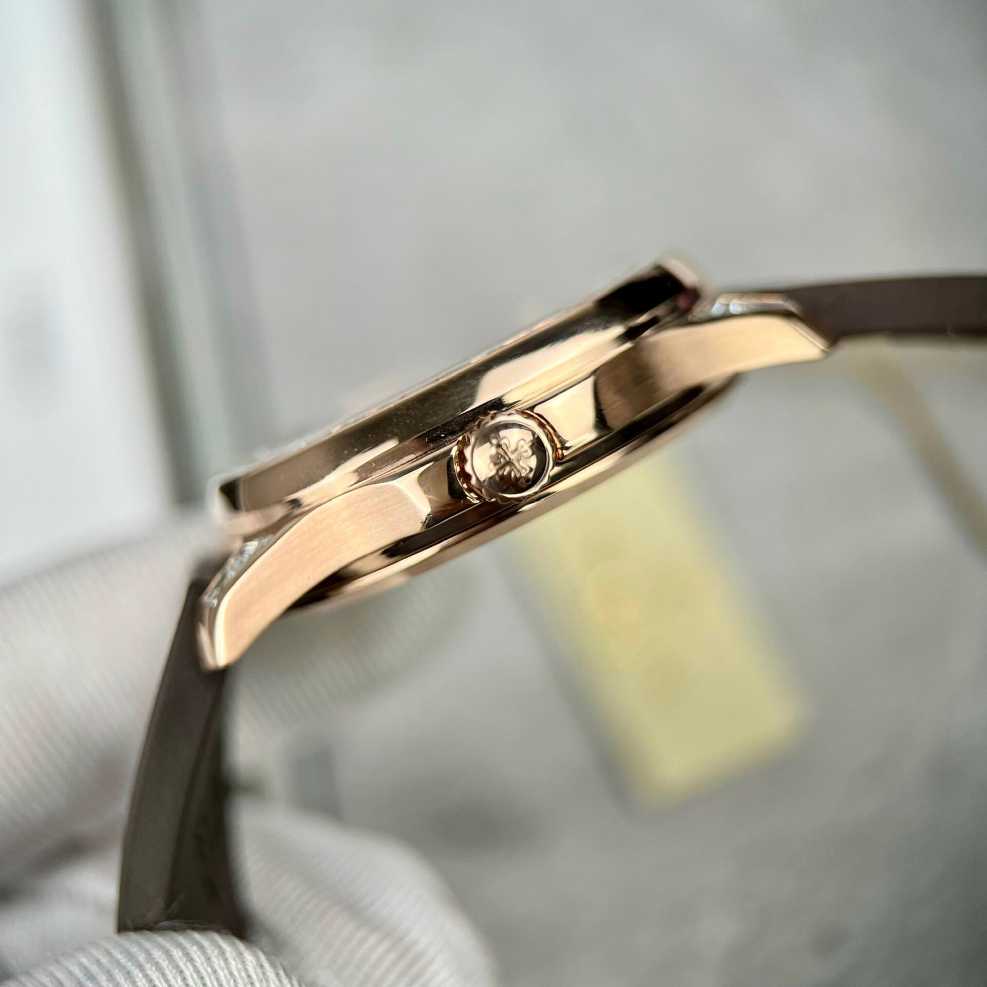 Patek Philippe Aquanaut 5062 Replica Watch Gold Wrapped Moissanite 35.6mm