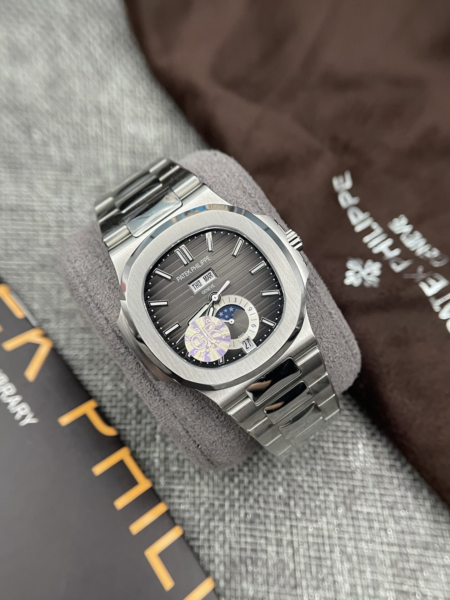 Patek Philippe Nautilus 5726 Best Replica Watch Gray Dial GRF 40.5mm