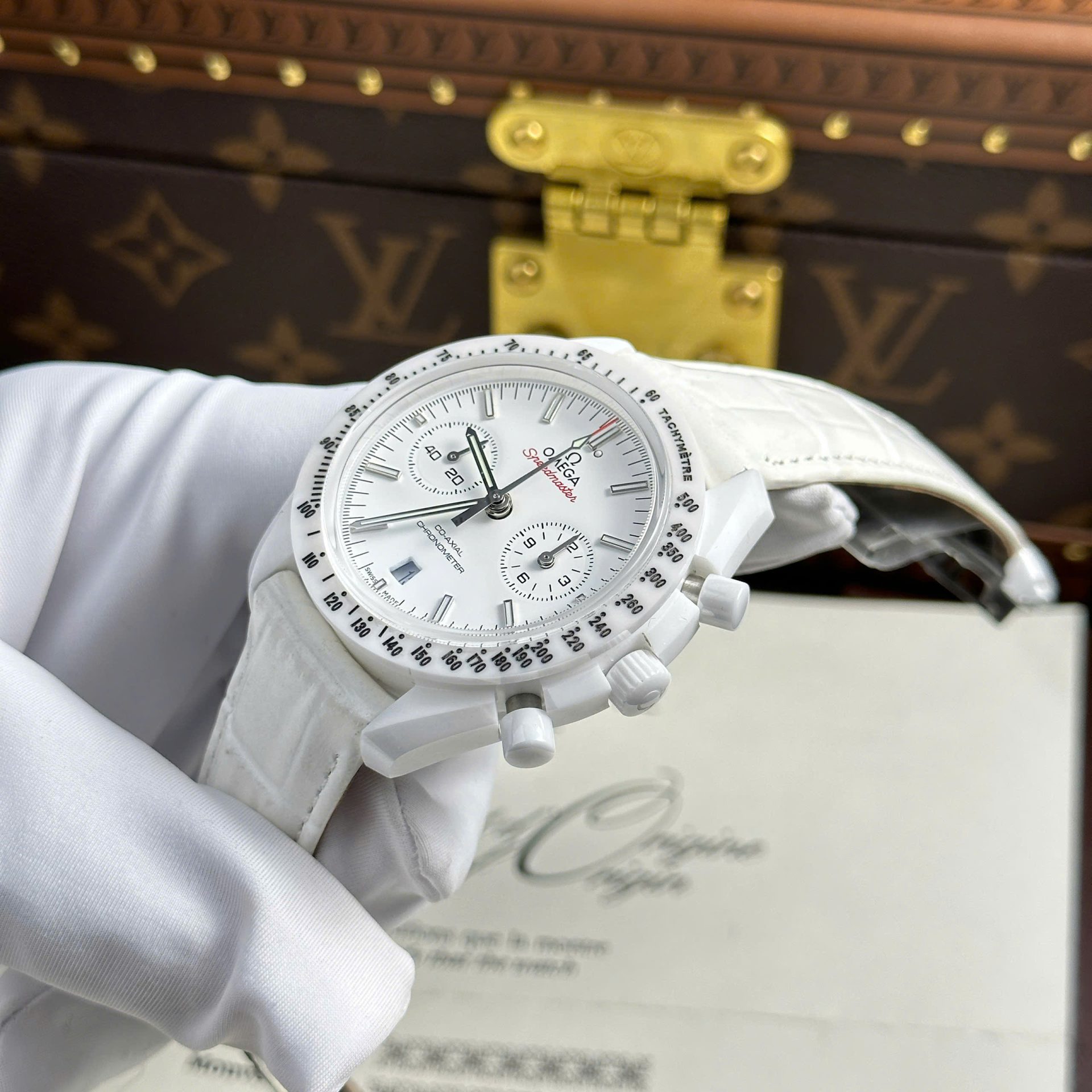 Omega Speedmaster White Side of The Moon White Ceramic Best Replica Watch 44mm