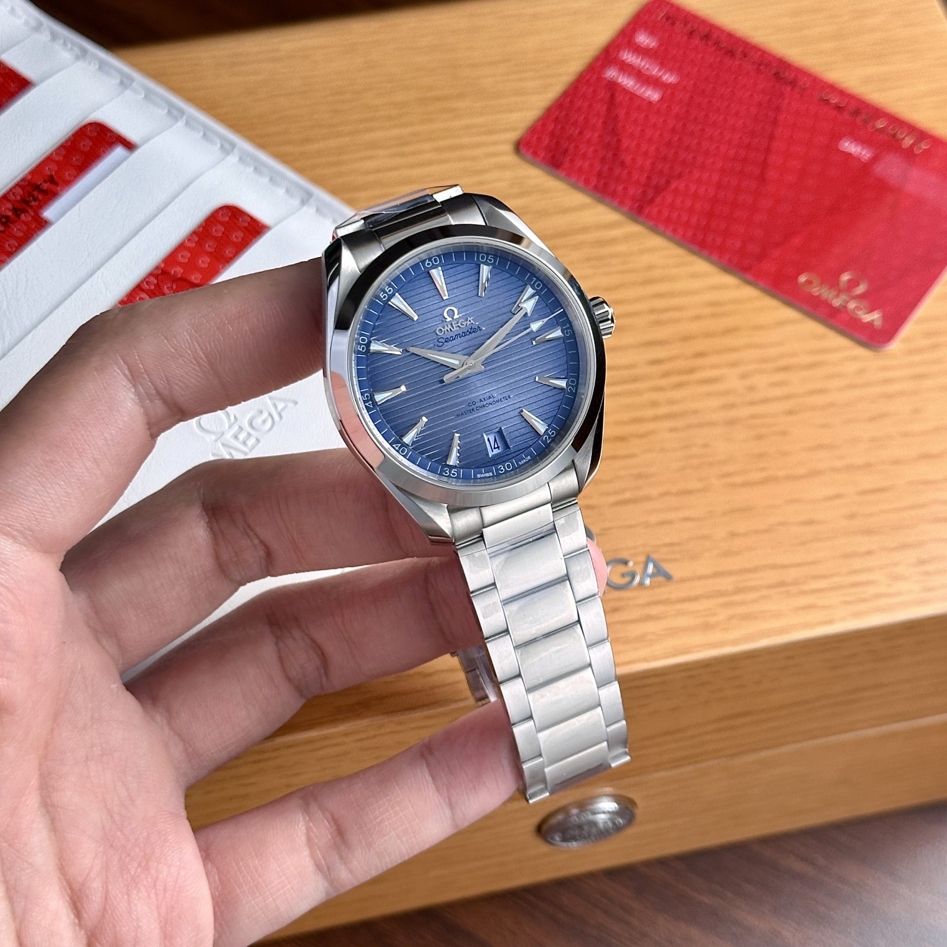 Omega Seamaster Summer Blue Dial Replica Watch VS Factory 41mm