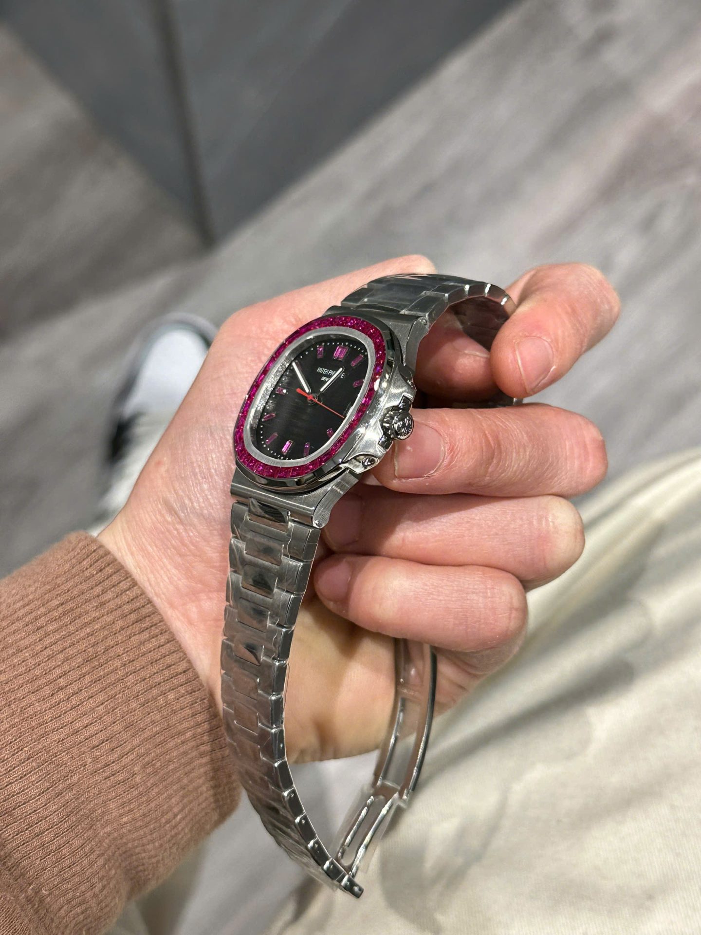 Patek Philippe Nautilus 5711 Replica 11 Watch Bezel Ruby Red 40mm