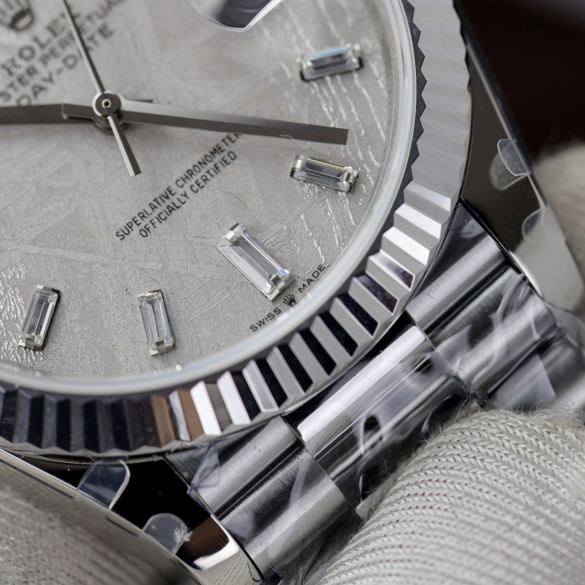 Rolex Replica Watch Day-Date Dial Meteorite Number Pile Diamond Moissanite 40mm