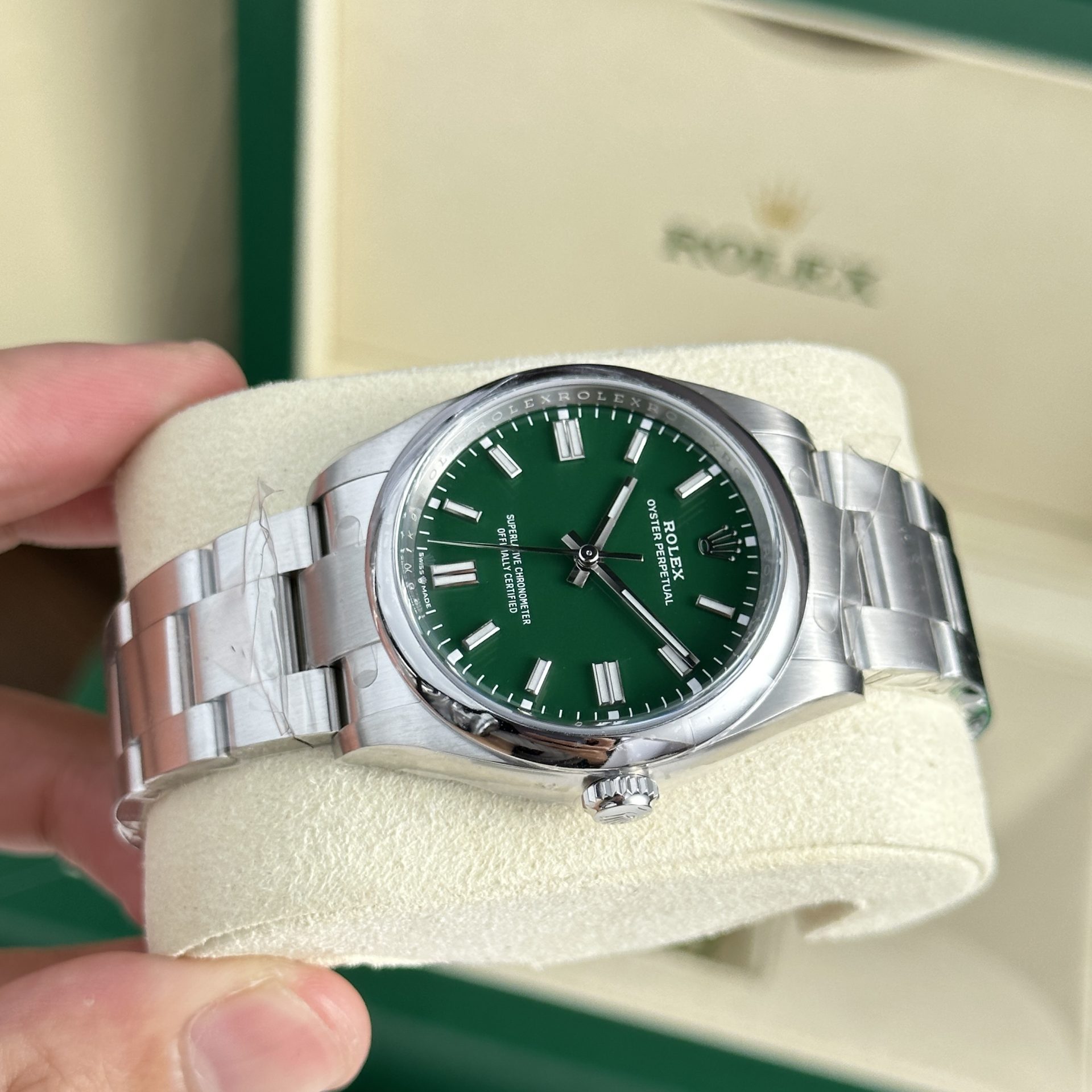 Rolex Replica Watch Oyster Perpetual 126000 Green Dial Clean Factory 36mm
