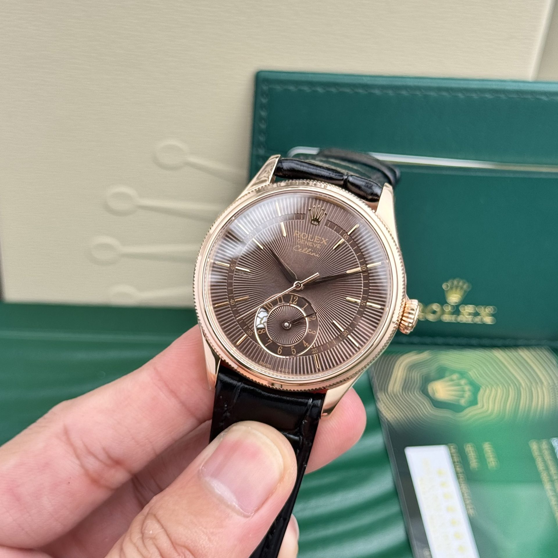 Rolex Replica Watch Cellini 50525 Chocolate Dial Leather Strap 39mm
