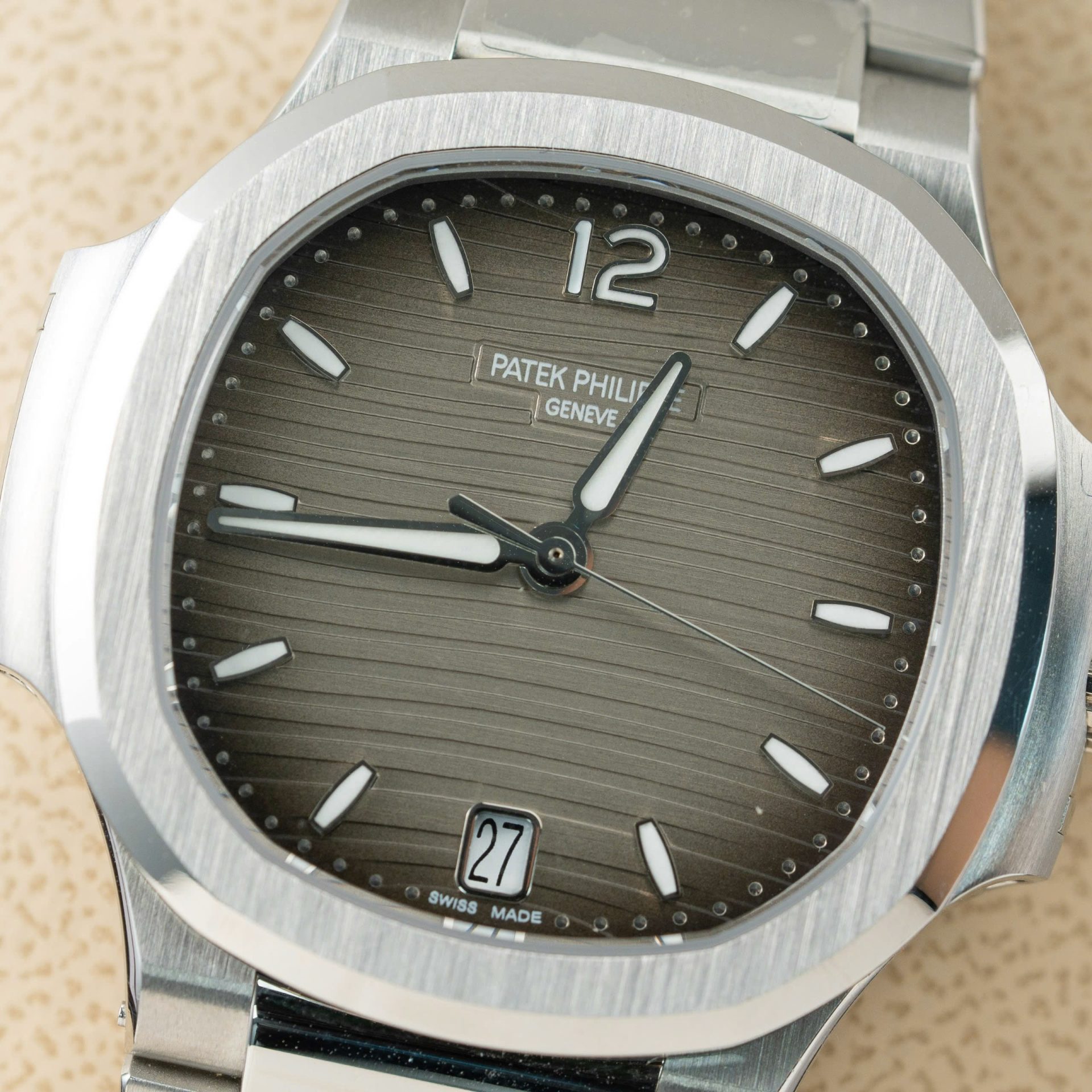 Patek Philippe Nautilus 7118 Replica Watch Grey Dial 3K Factory 35.2mm