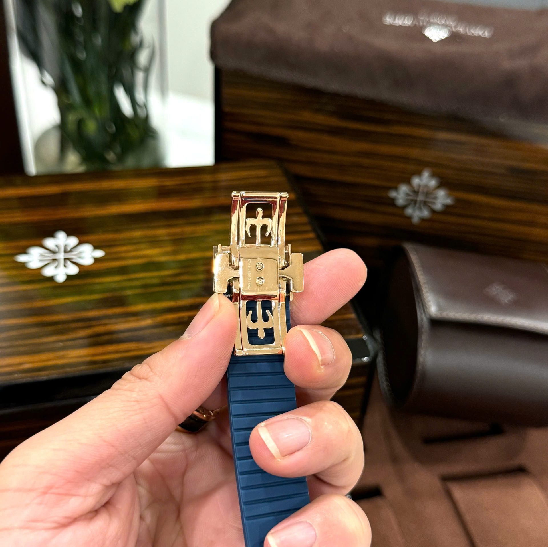Patek Philippe Aquanaut 5261R Replica Watches Best Quality Blue Dial Rubber Strap 40mm
